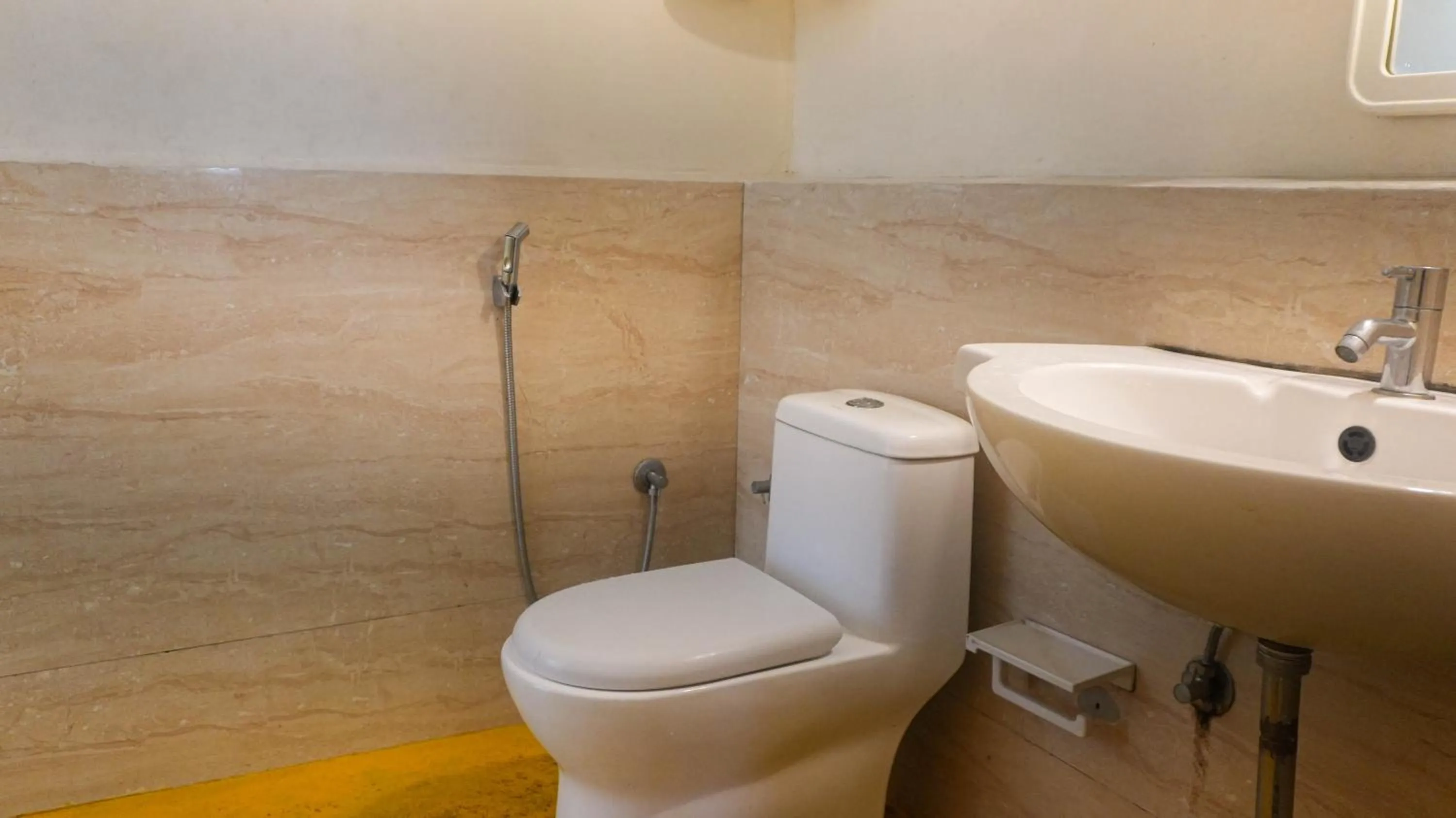 Bathroom in River Valley Resort