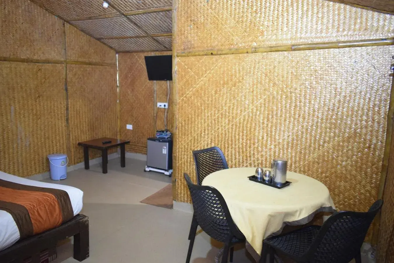 TV and multimedia, Bed in River Valley Resort TV and multimedia, Bed in River Valley Resort