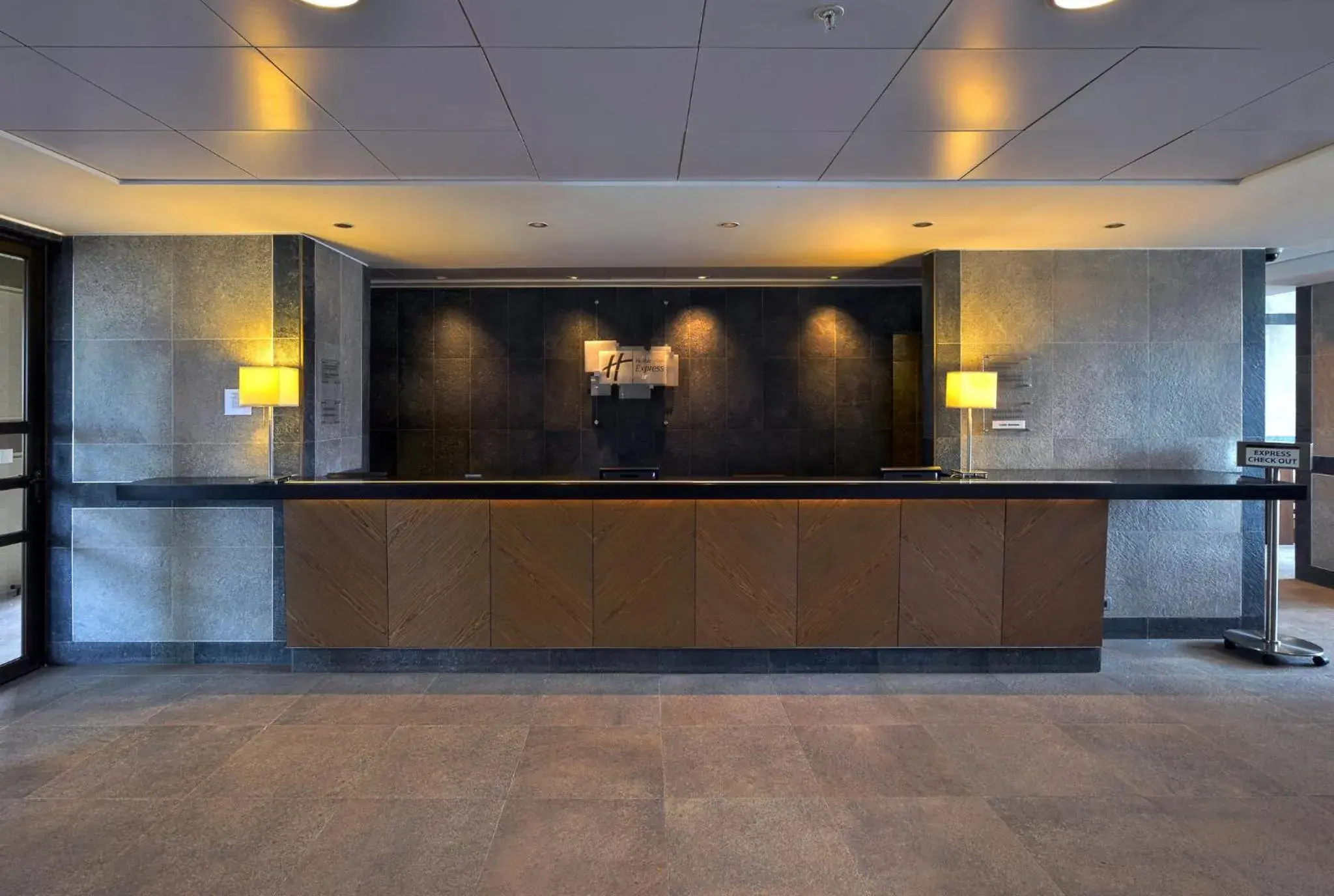 Property building in Holiday Inn Express - Temuco by IHG Property building in Holiday Inn Express - Temuco by IHG