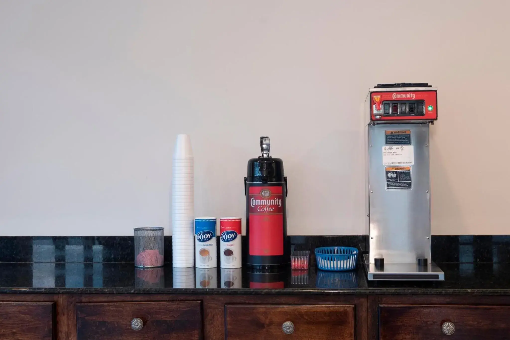 Restaurant/places to eat in Red Roof Inn & Suites Biloxi - Ocean Springs Restaurant/places to eat in Red Roof Inn & Suites Biloxi - Ocean Springs