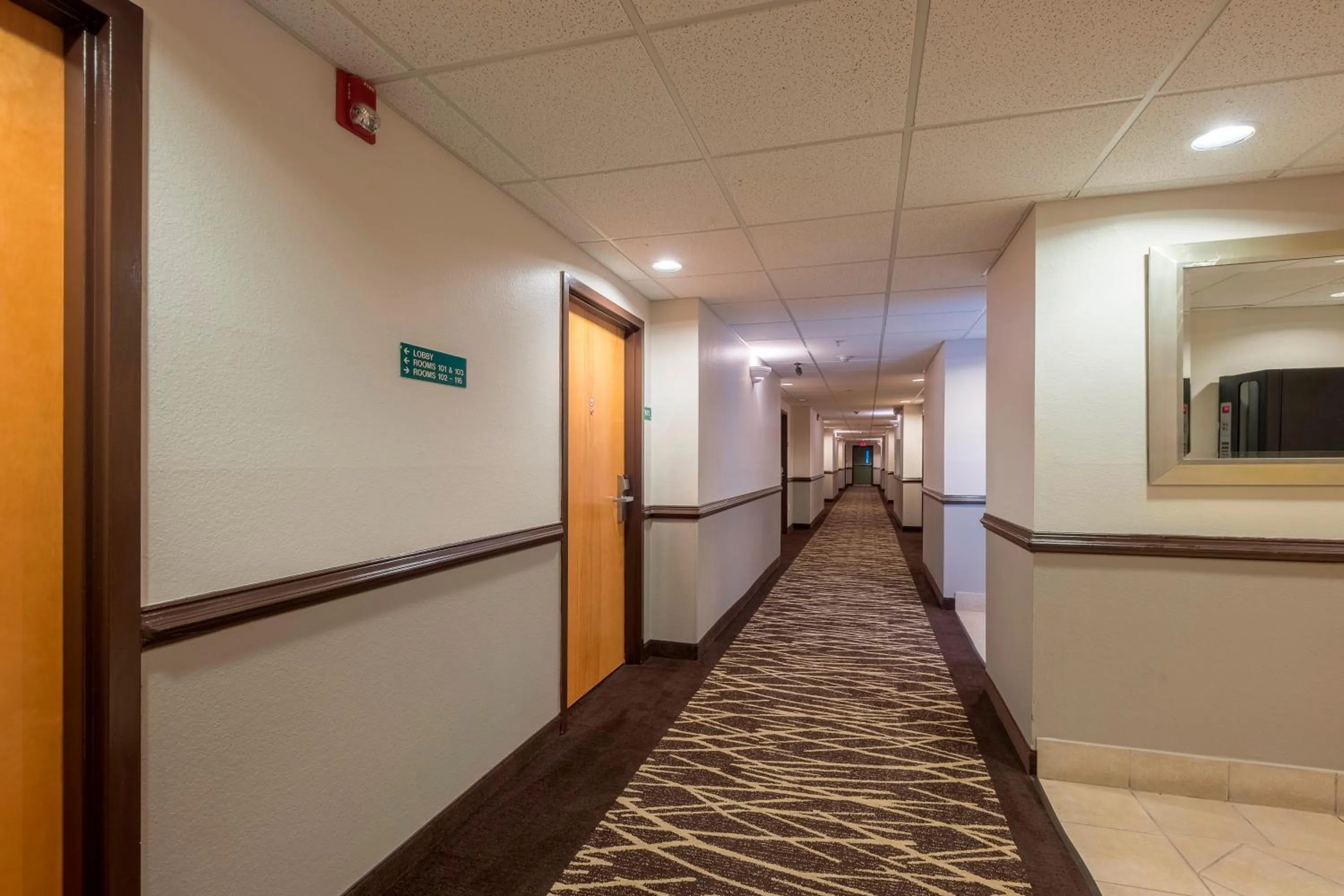 Decorative detail in Red Roof Inn & Suites Biloxi - Ocean Springs
