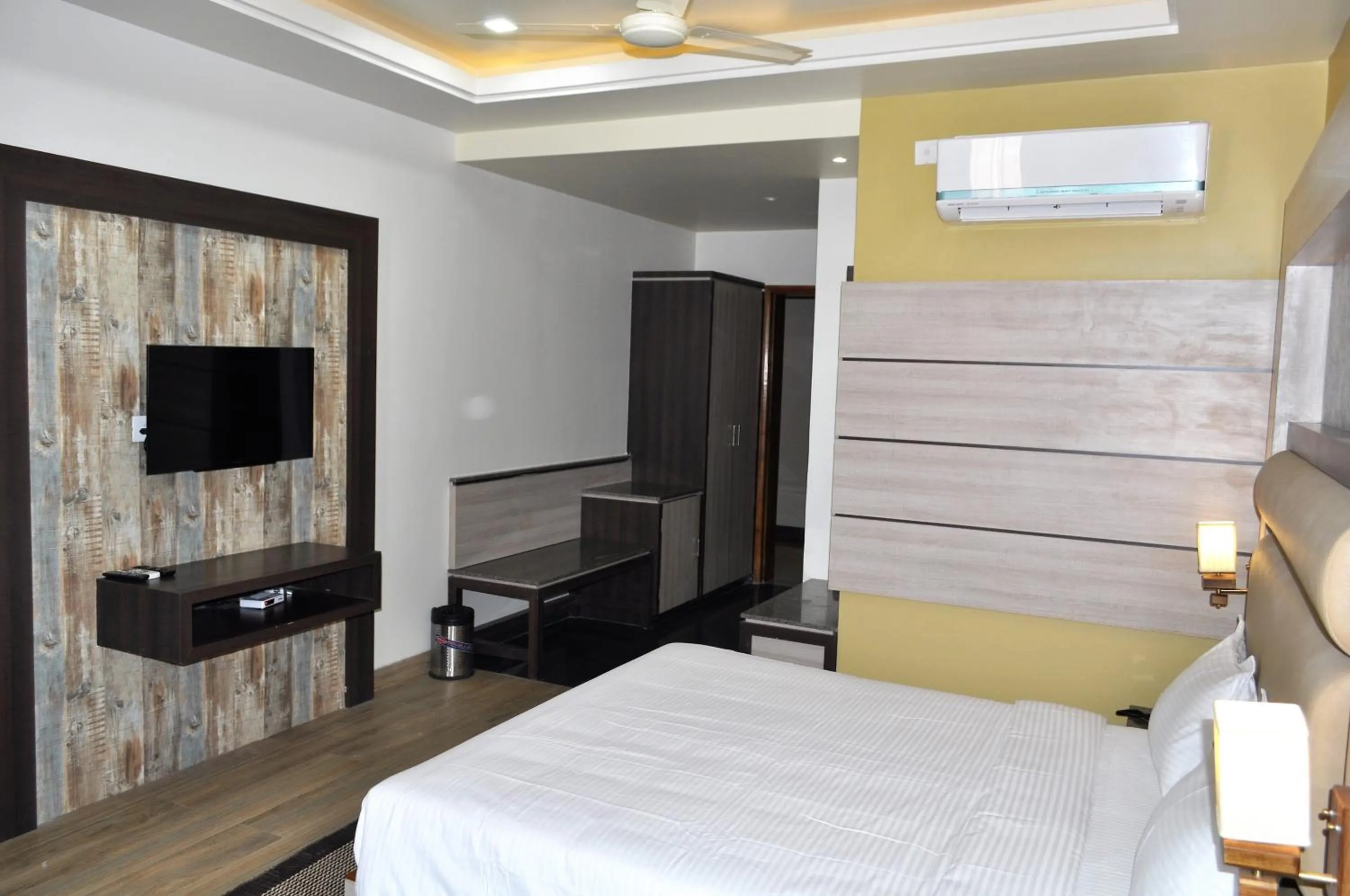 Hotel Continental Blue