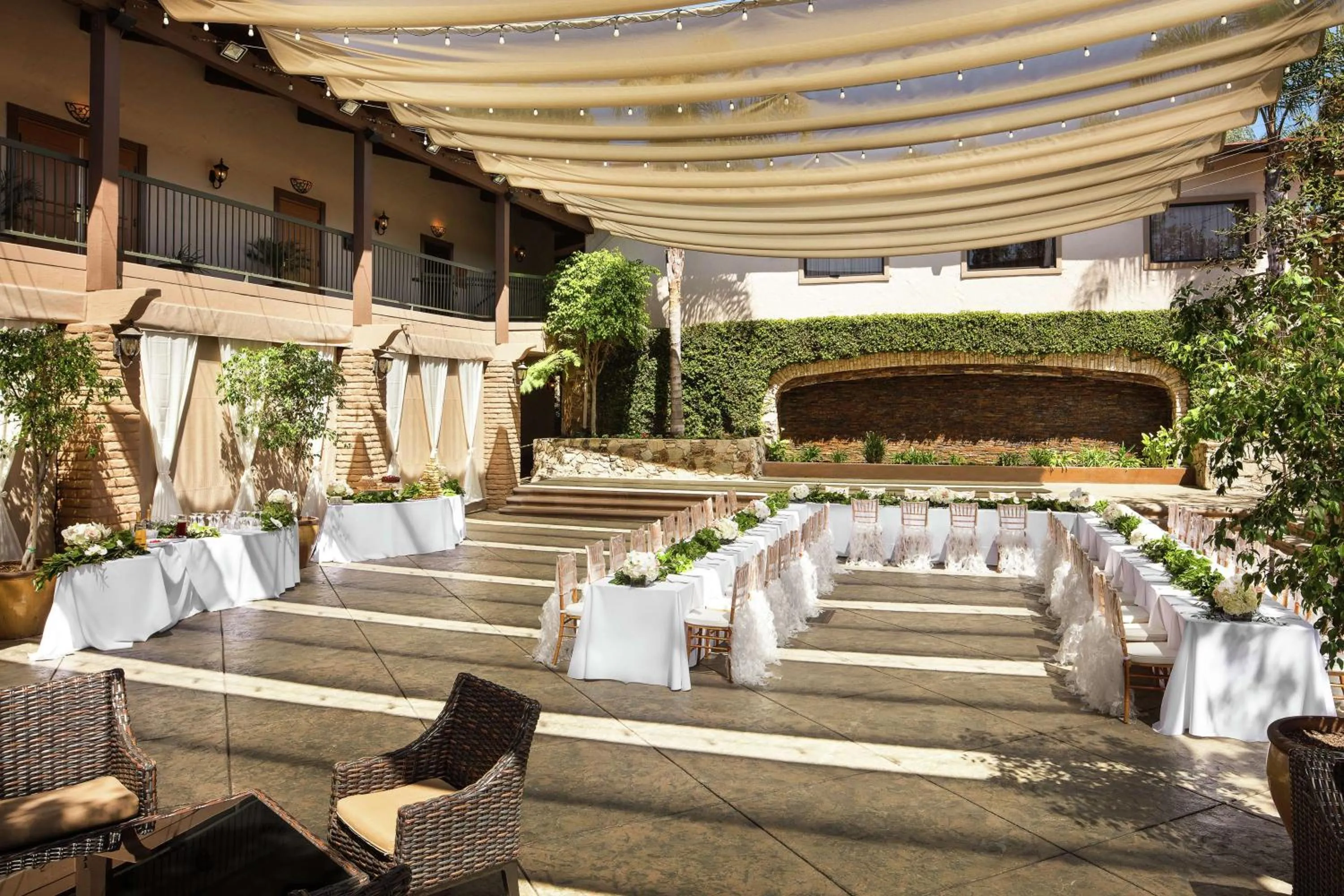 Meeting/conference room in DoubleTree by Hilton Claremont