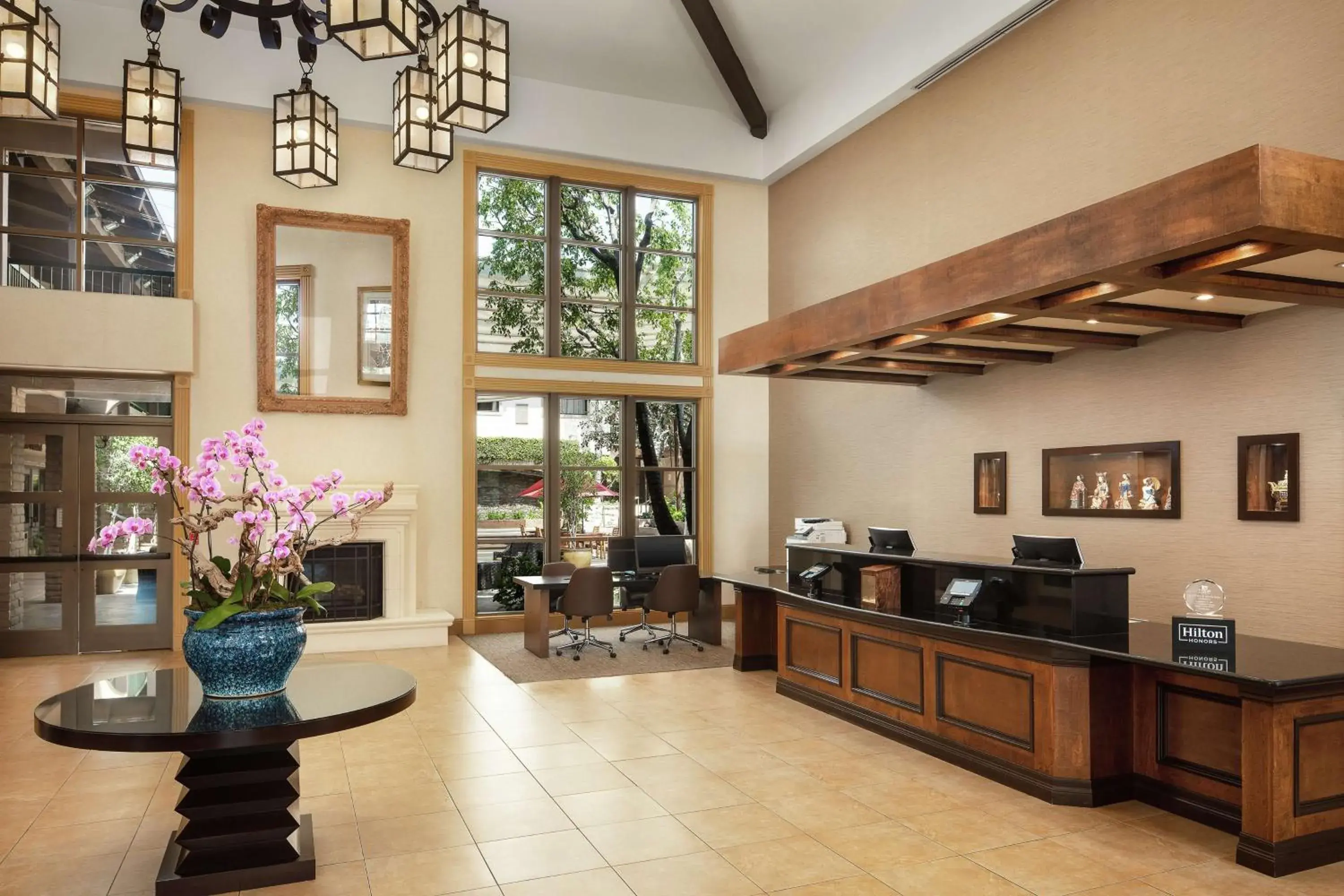 Lobby or reception in DoubleTree by Hilton Claremont Lobby or reception in DoubleTree by Hilton Claremont