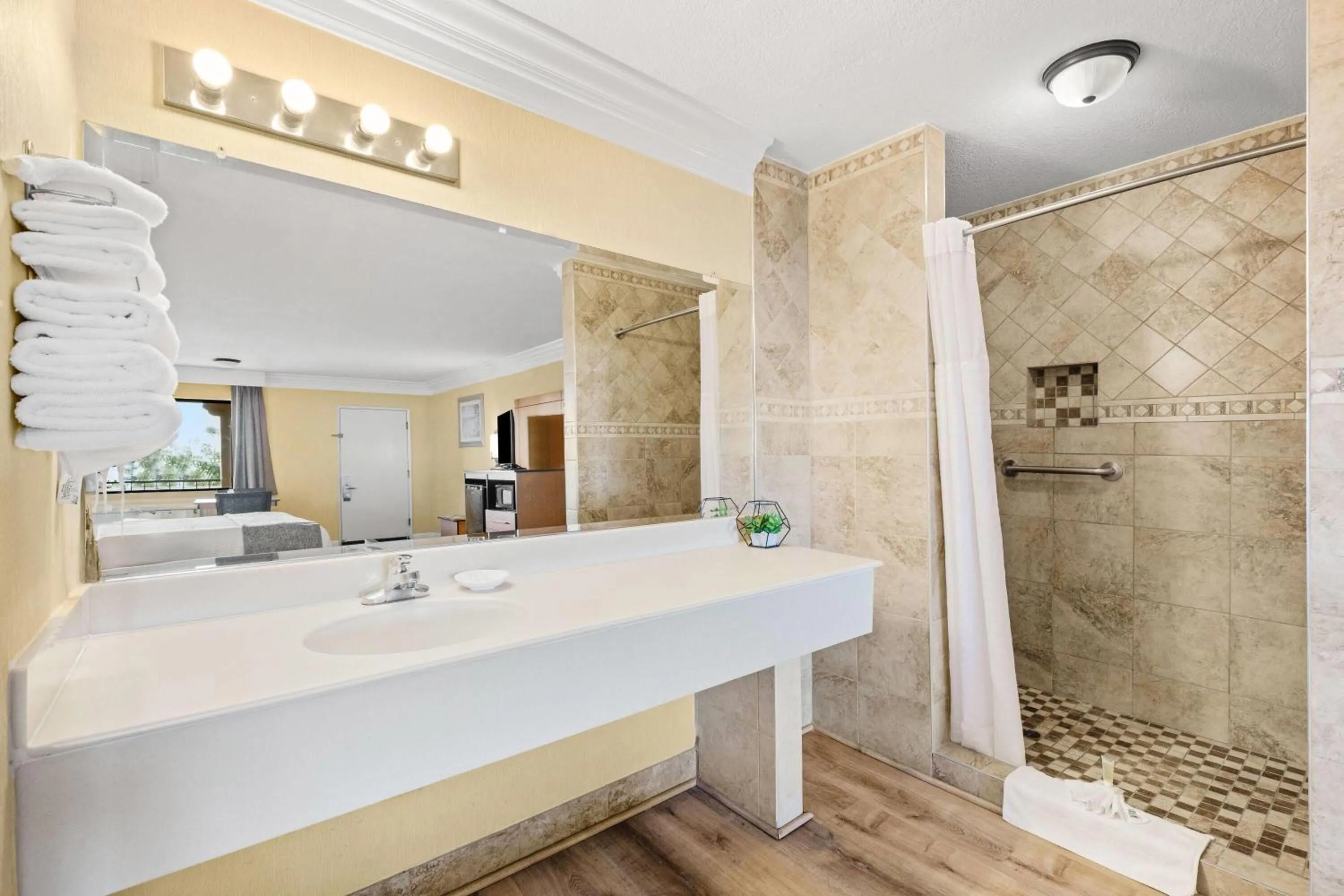 Shower in Travelodge by Wyndham San Clemente Beach