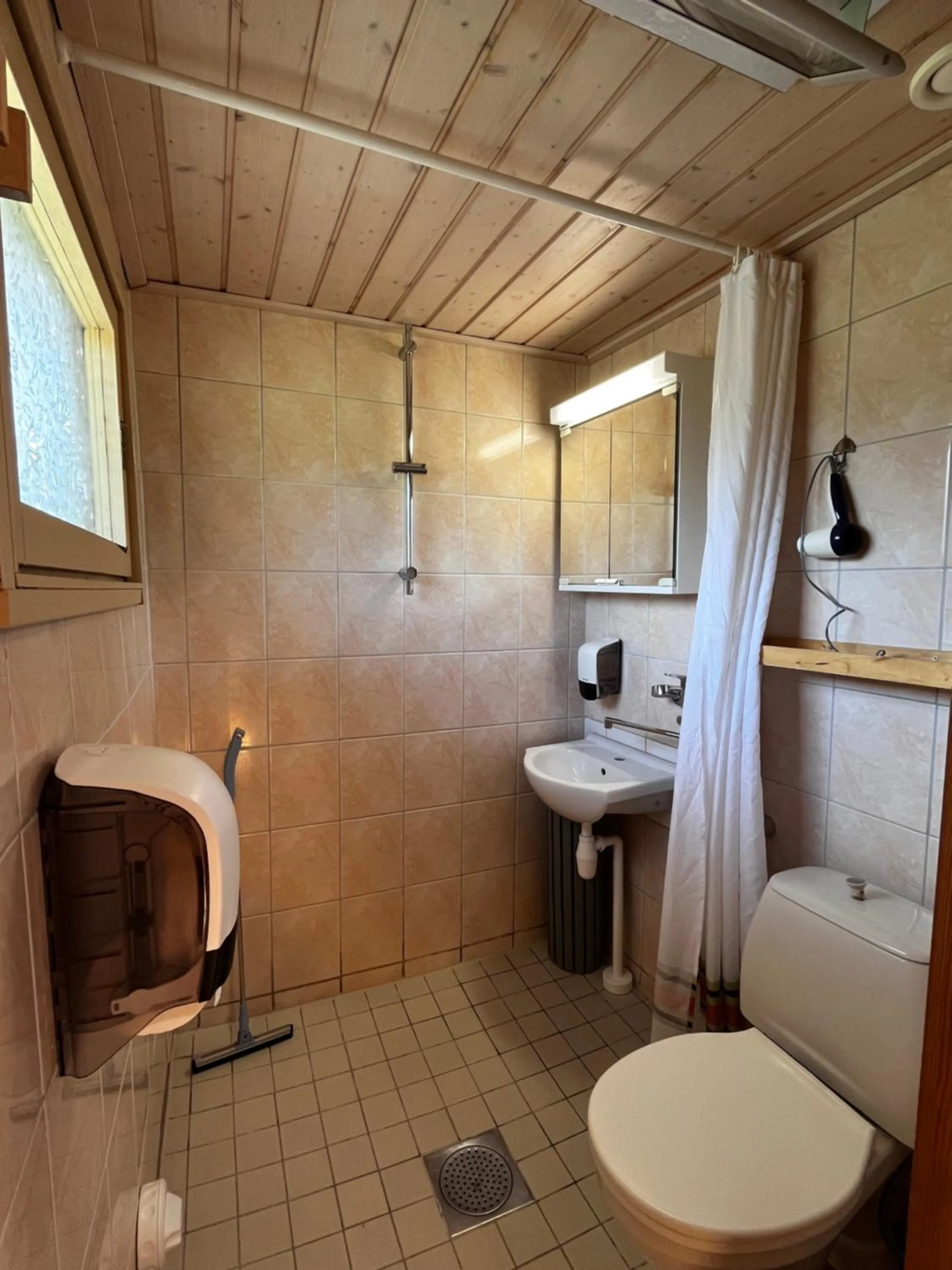 Toilet in Motelli Rovaniemi