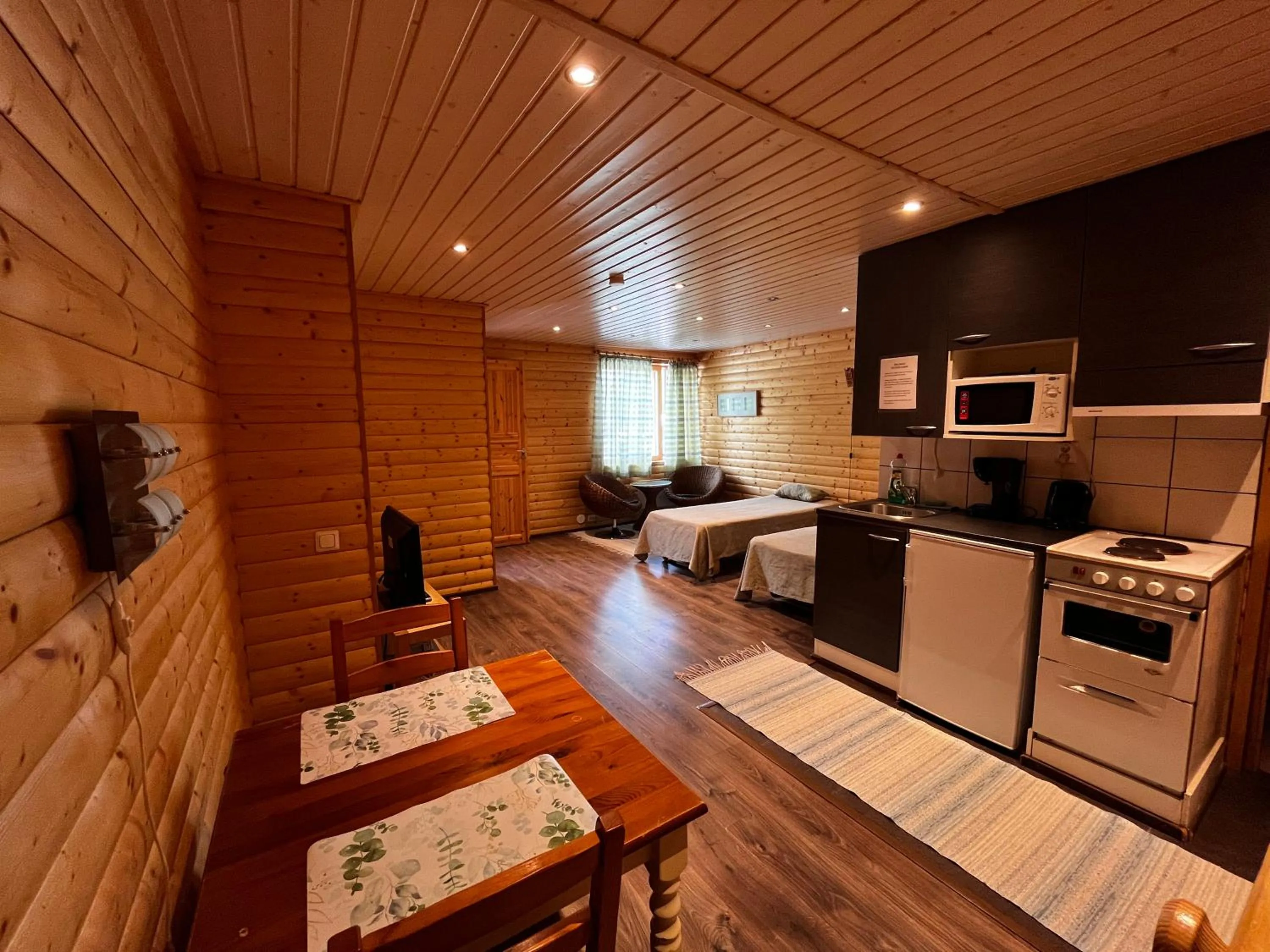 Kitchen or kitchenette in Motelli Rovaniemi
