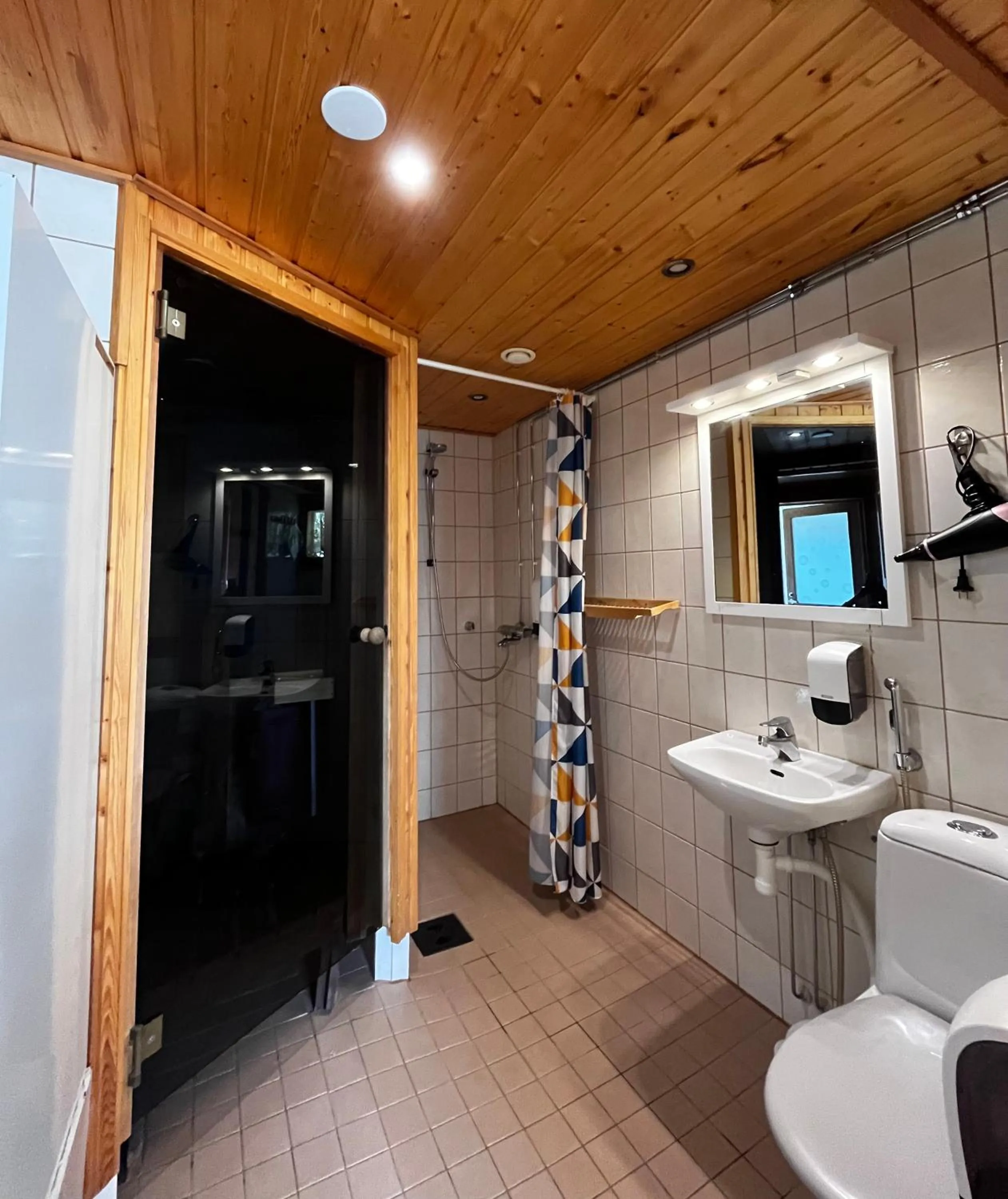 Toilet in Motelli Rovaniemi