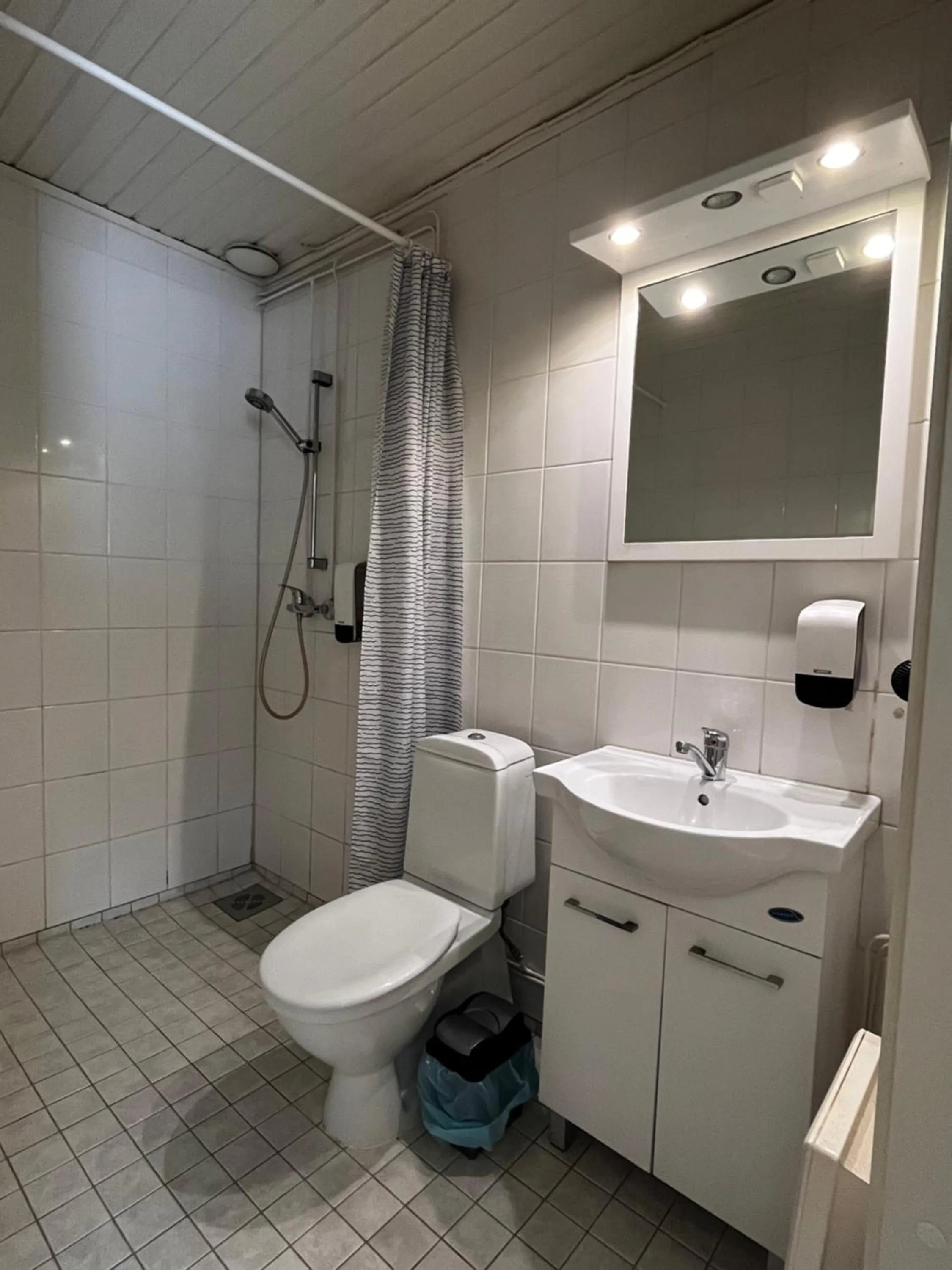 Toilet in Motelli Rovaniemi