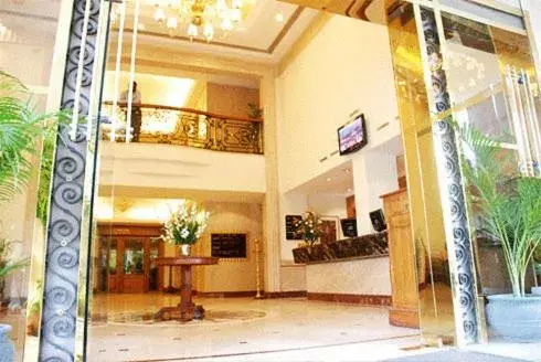 Facade/entrance, Lobby/Reception in Beverly Hotel