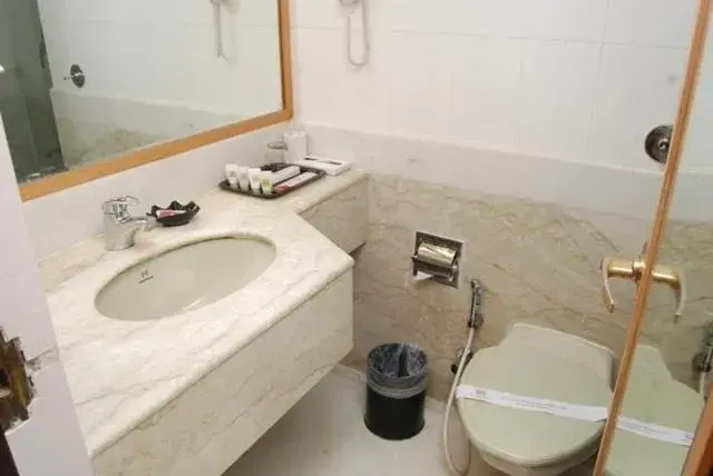 Toilet, Bathroom in Beverly Hotel
