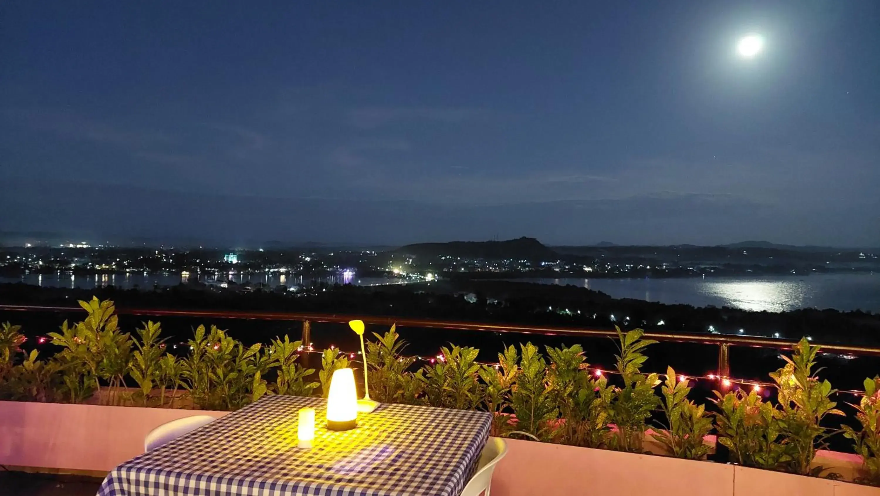 Restaurant/places to eat in Bohol Vantage Resort Restaurant/places to eat in Bohol Vantage Resort