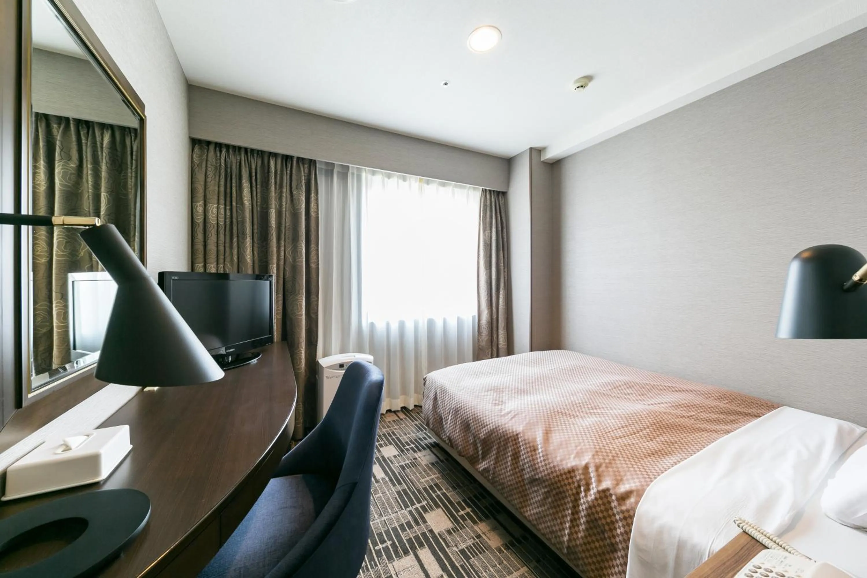 Standard Single Room - Smoking in Sotetsu Fresa Inn Kawasaki-Higashiguchi