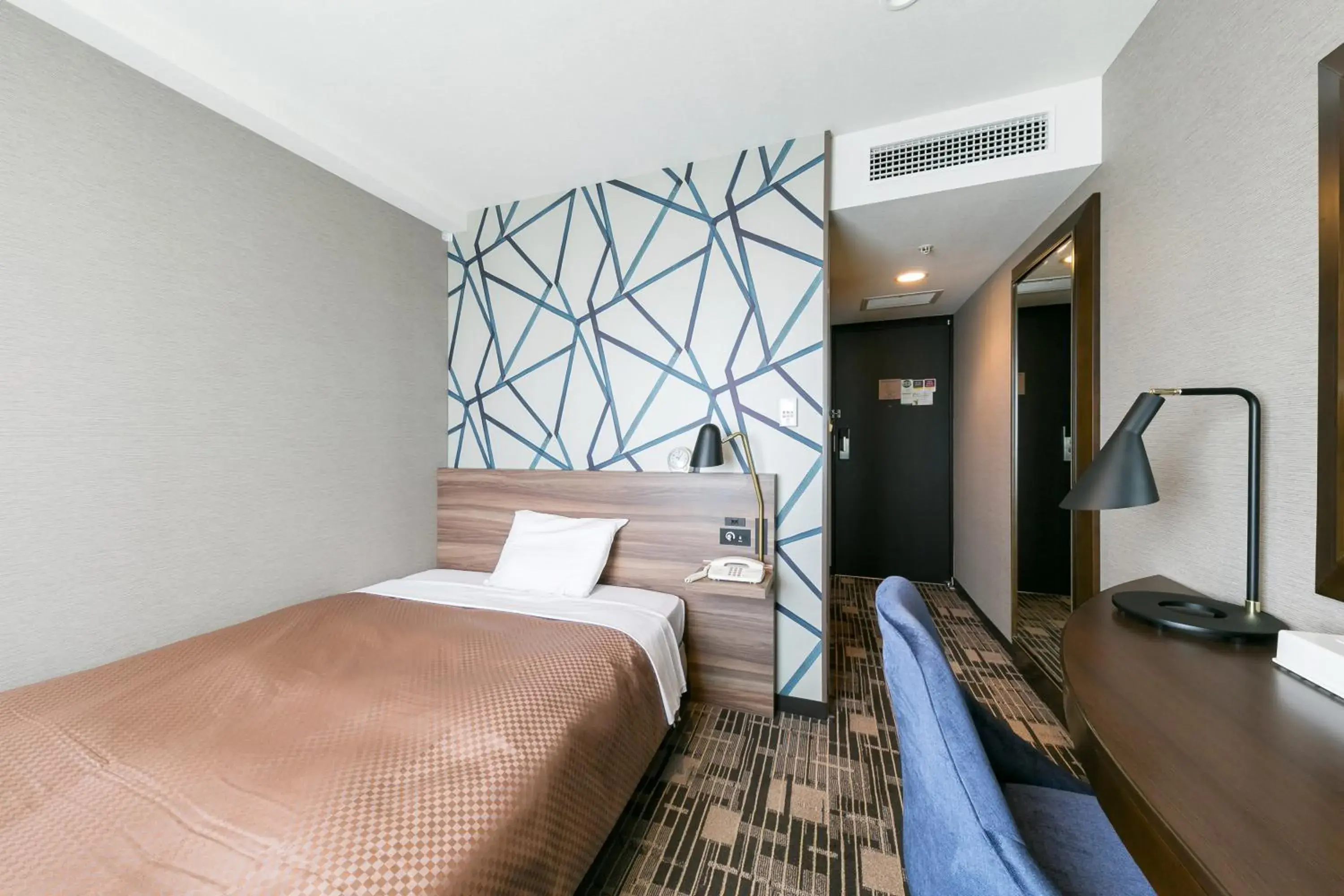 Photo of the whole room, Bed in Sotetsu Fresa Inn Kawasaki-Higashiguchi Photo of the whole room, Bed in Sotetsu Fresa Inn Kawasaki-Higashiguchi