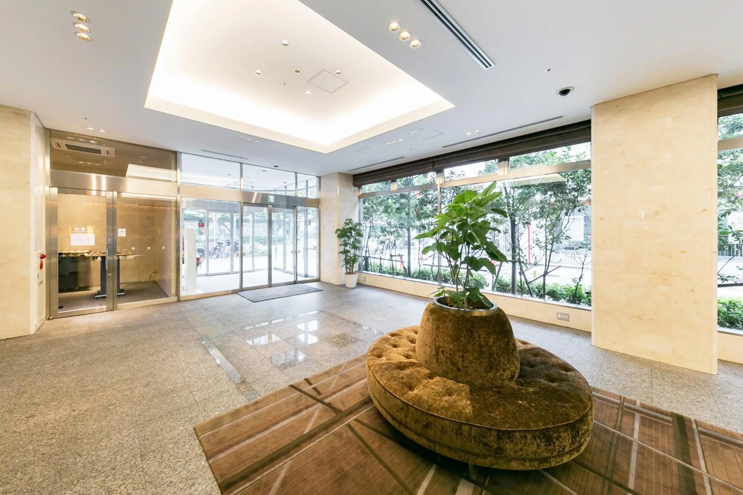 Lobby or reception in Sotetsu Fresa Inn Kawasaki-Higashiguchi