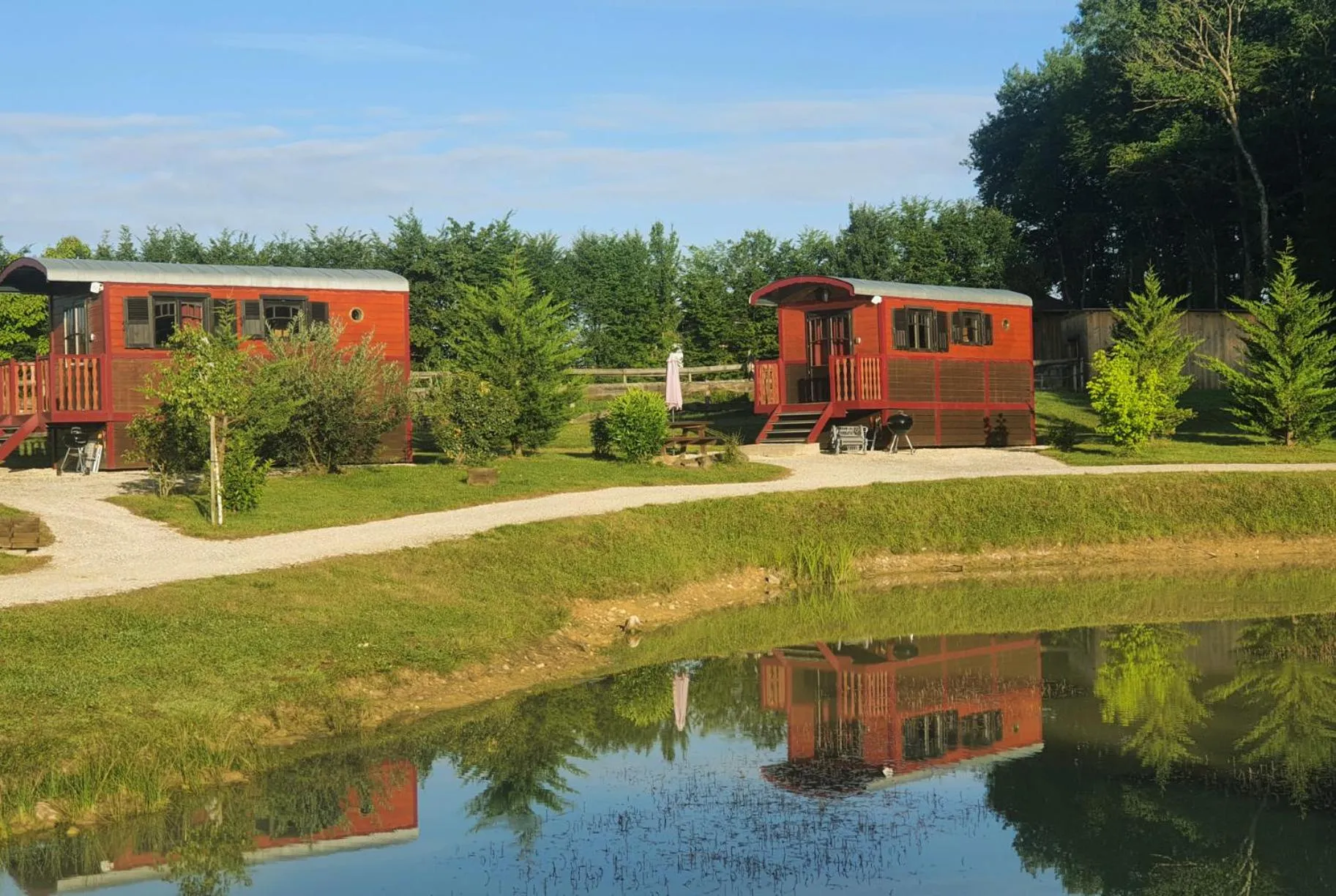 Lake view in SAS Le Hameau des Grilles