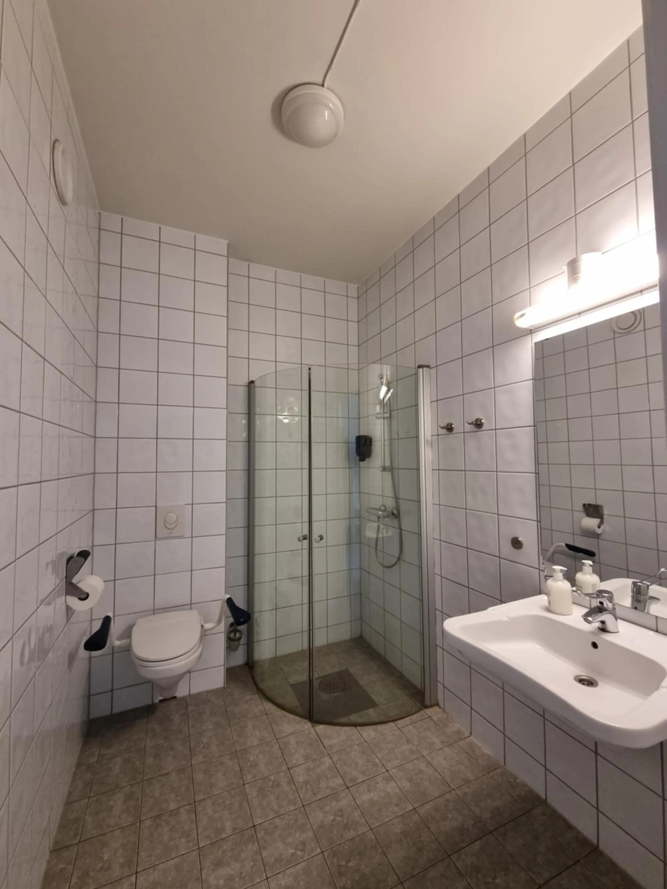 Bathroom in Bodø Hostel & Motel