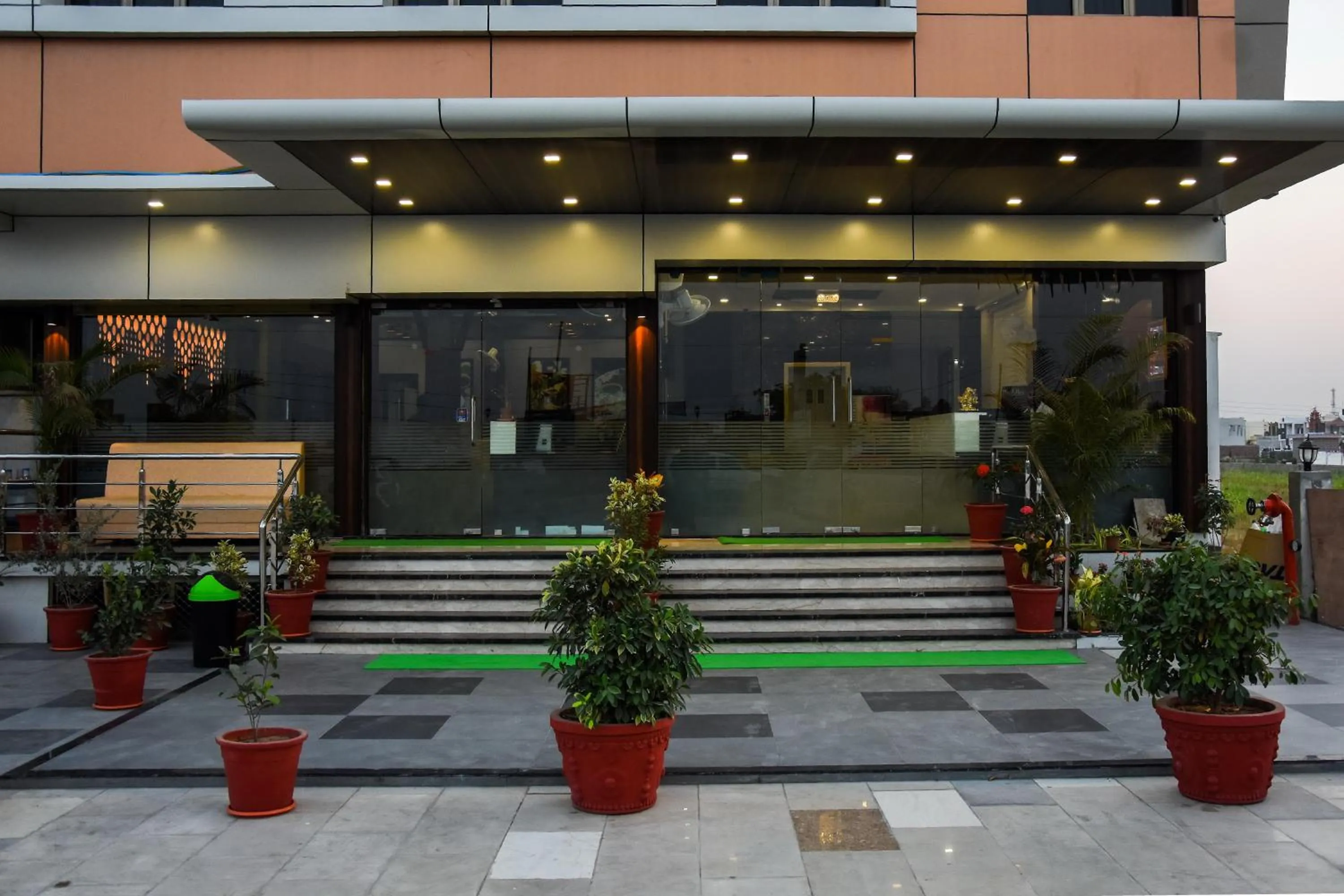 Property building in Hotel Shyam Palace