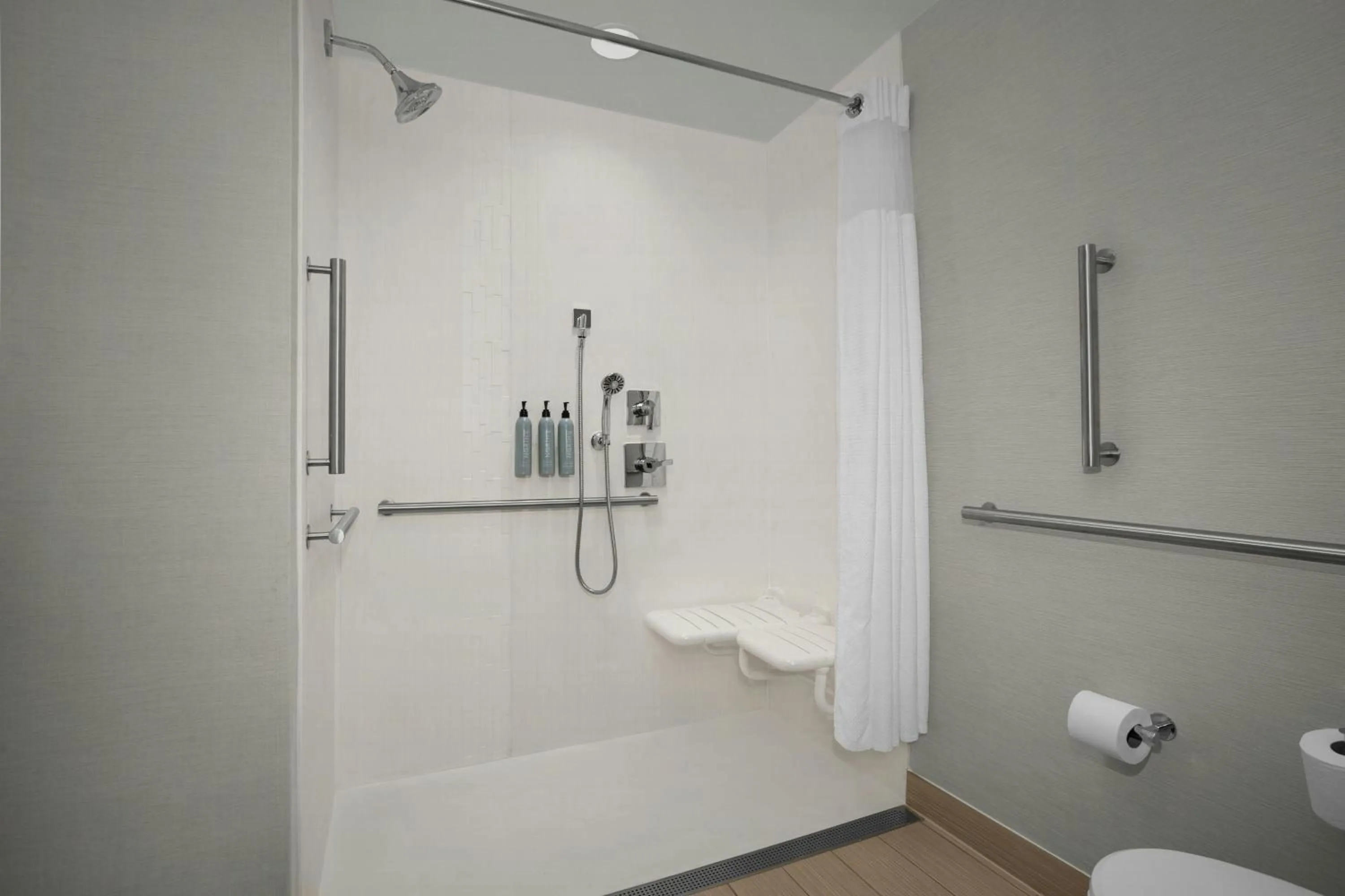 Bathroom in Courtyard by Marriott Atlanta Kennesaw