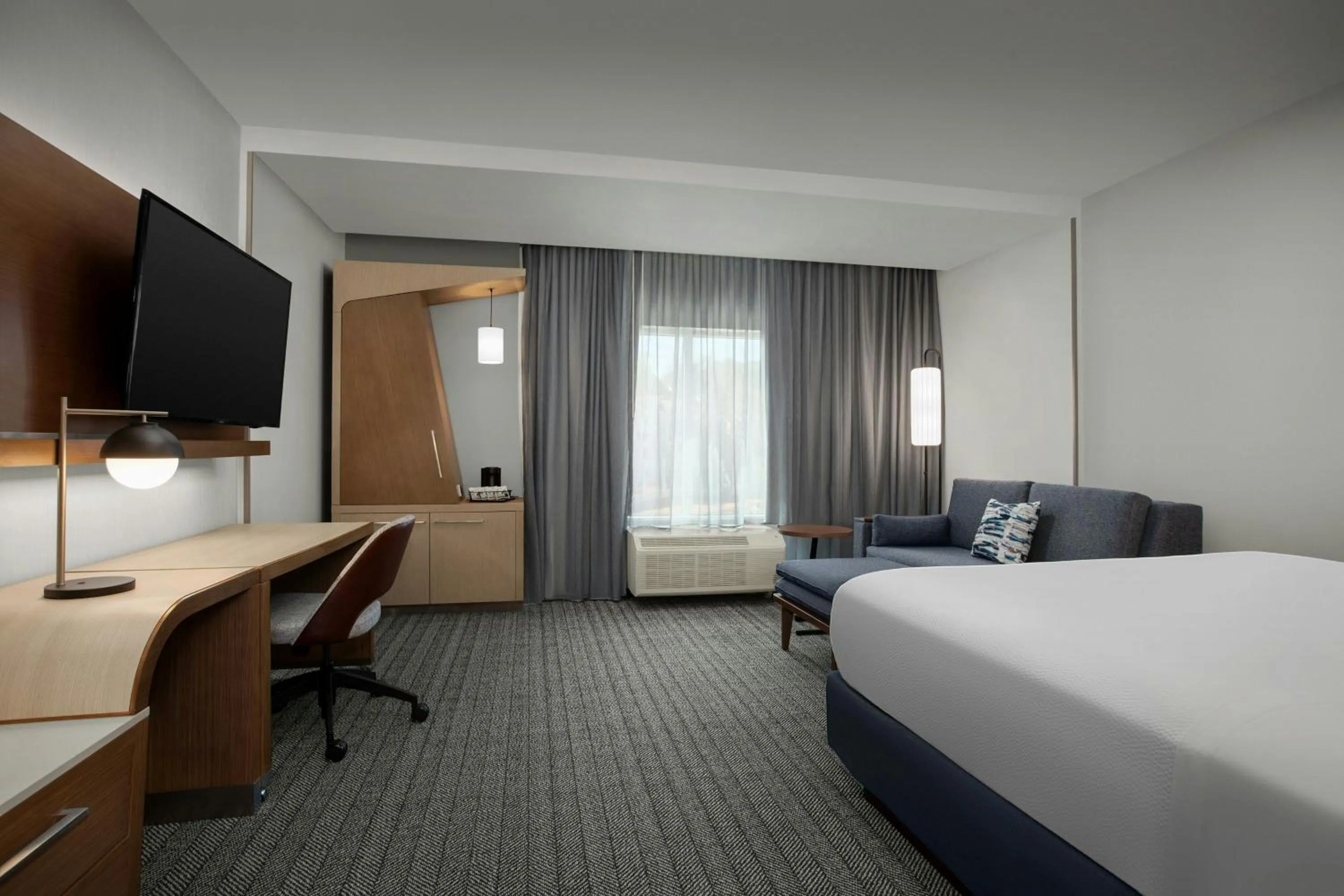 Photo of the whole room, Bed in Courtyard by Marriott Atlanta Kennesaw