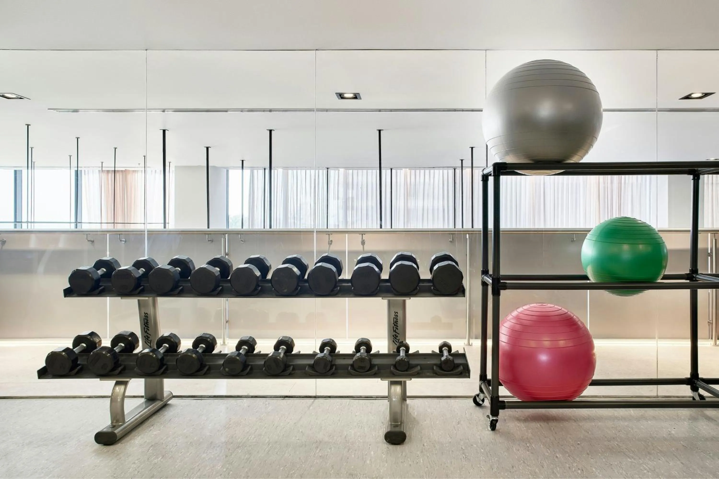 Fitness centre/facilities in AC Hotel by Marriott Veracruz