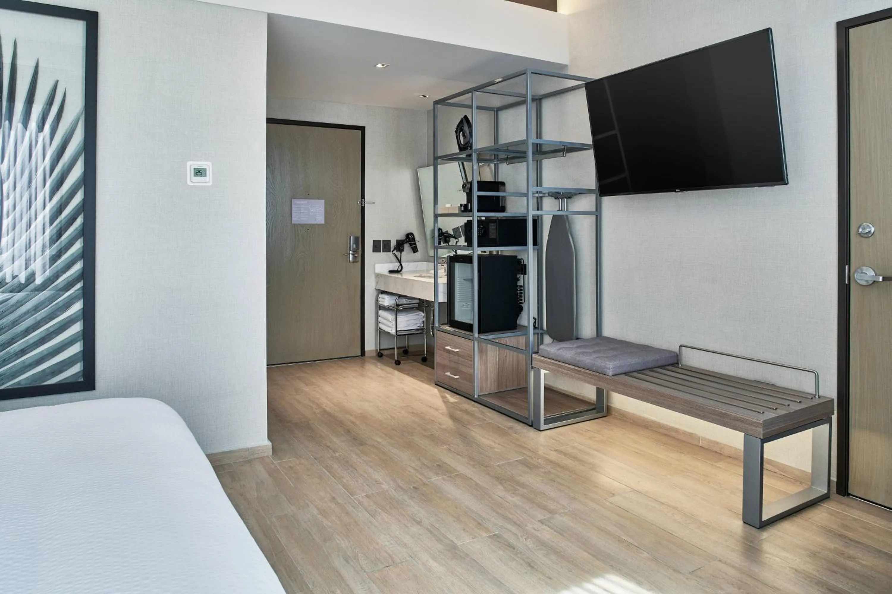 Photo of the whole room, Bed in AC Hotel by Marriott Veracruz