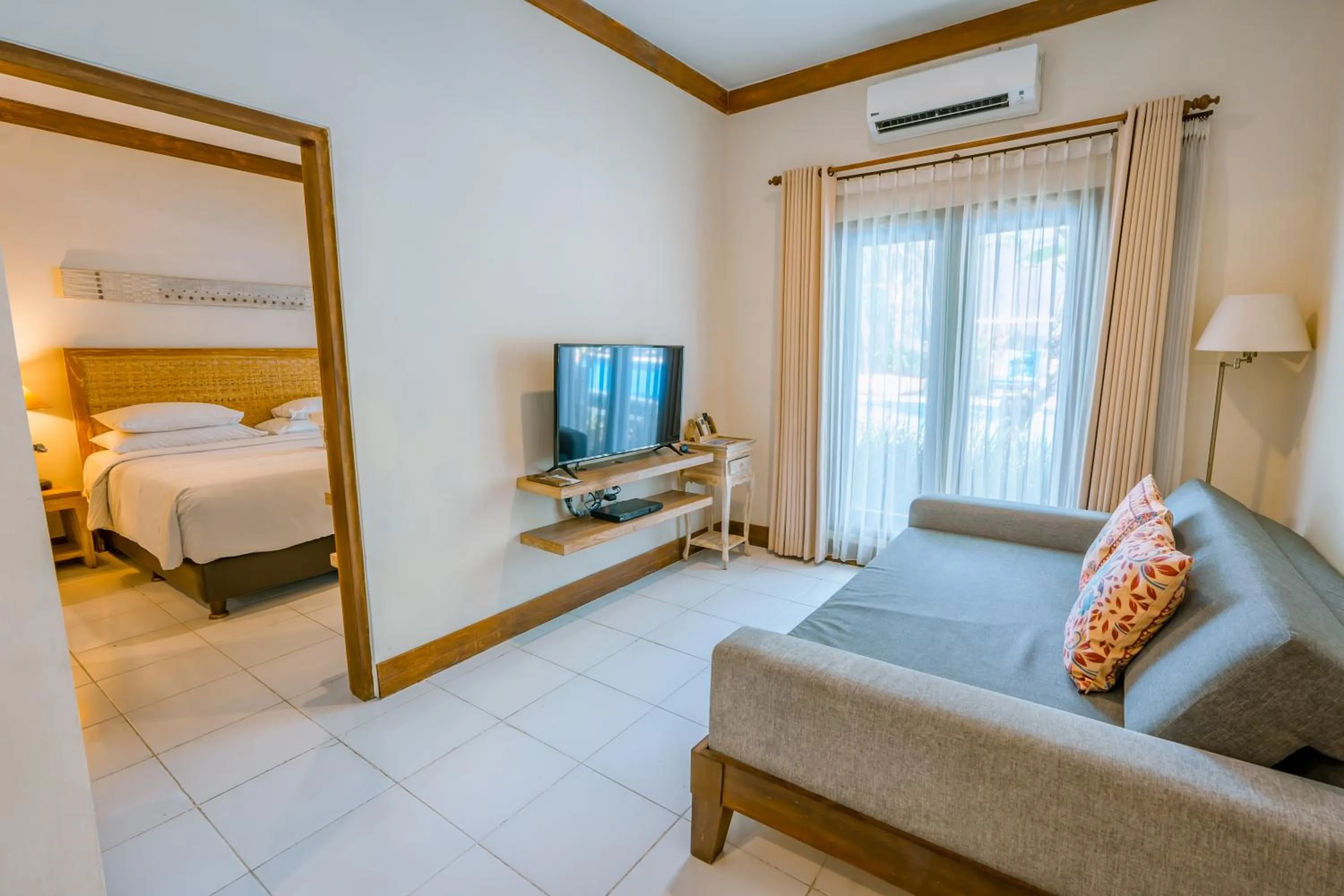 Living room, Bed in Rama Residence Seminyak