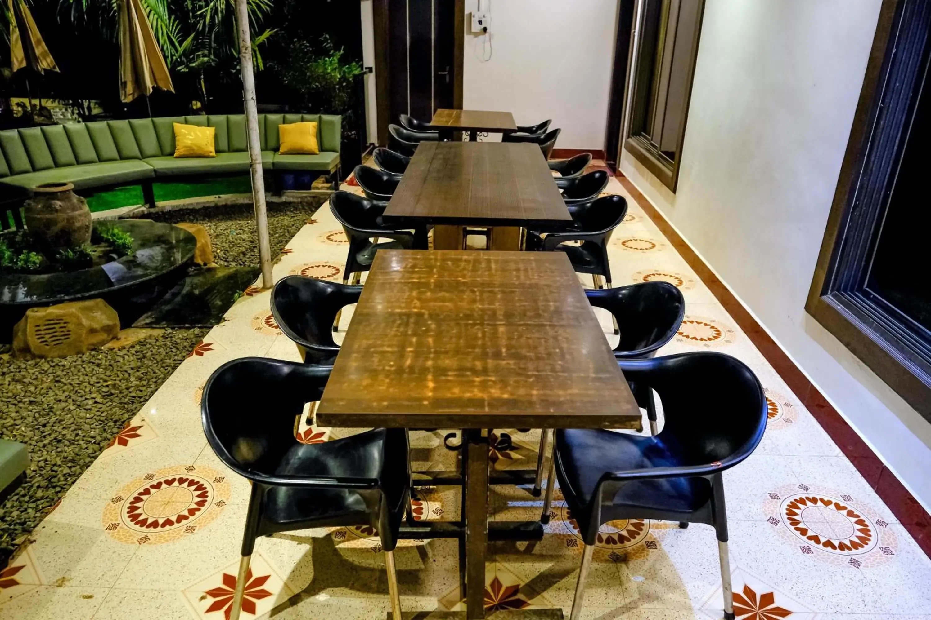 Restaurant/places to eat in Sanidhya Beach Resort & Spa Restaurant/places to eat in Sanidhya Beach Resort & Spa