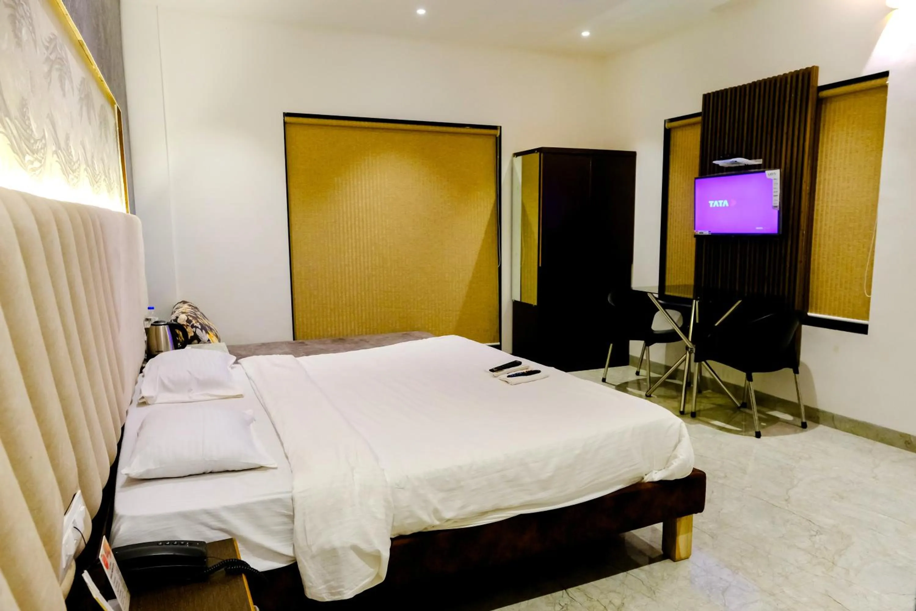 Photo of the whole room, Bed in Sanidhya Beach Resort & Spa