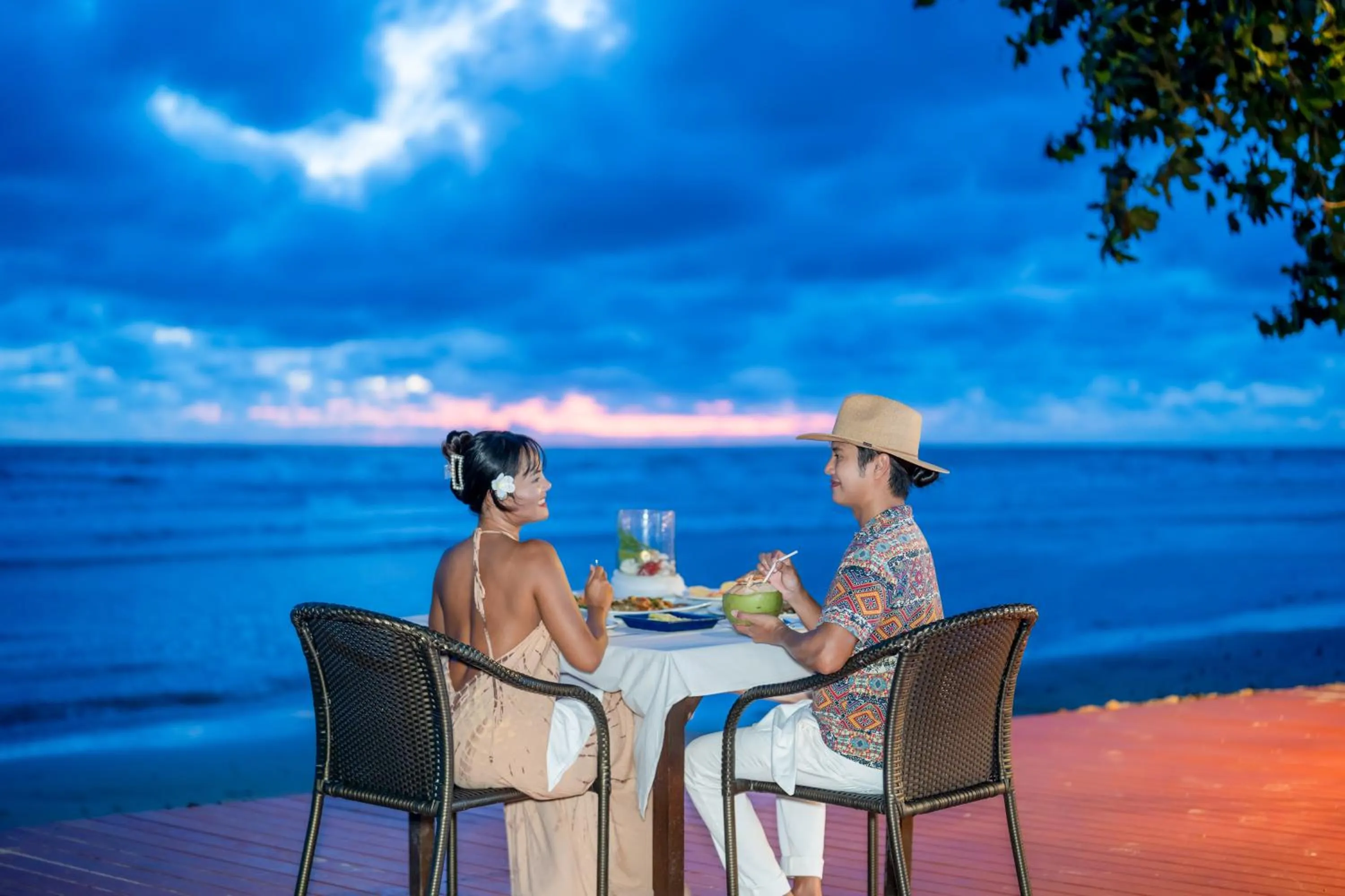 Dining area in Barali Beach Resort Koh Chang