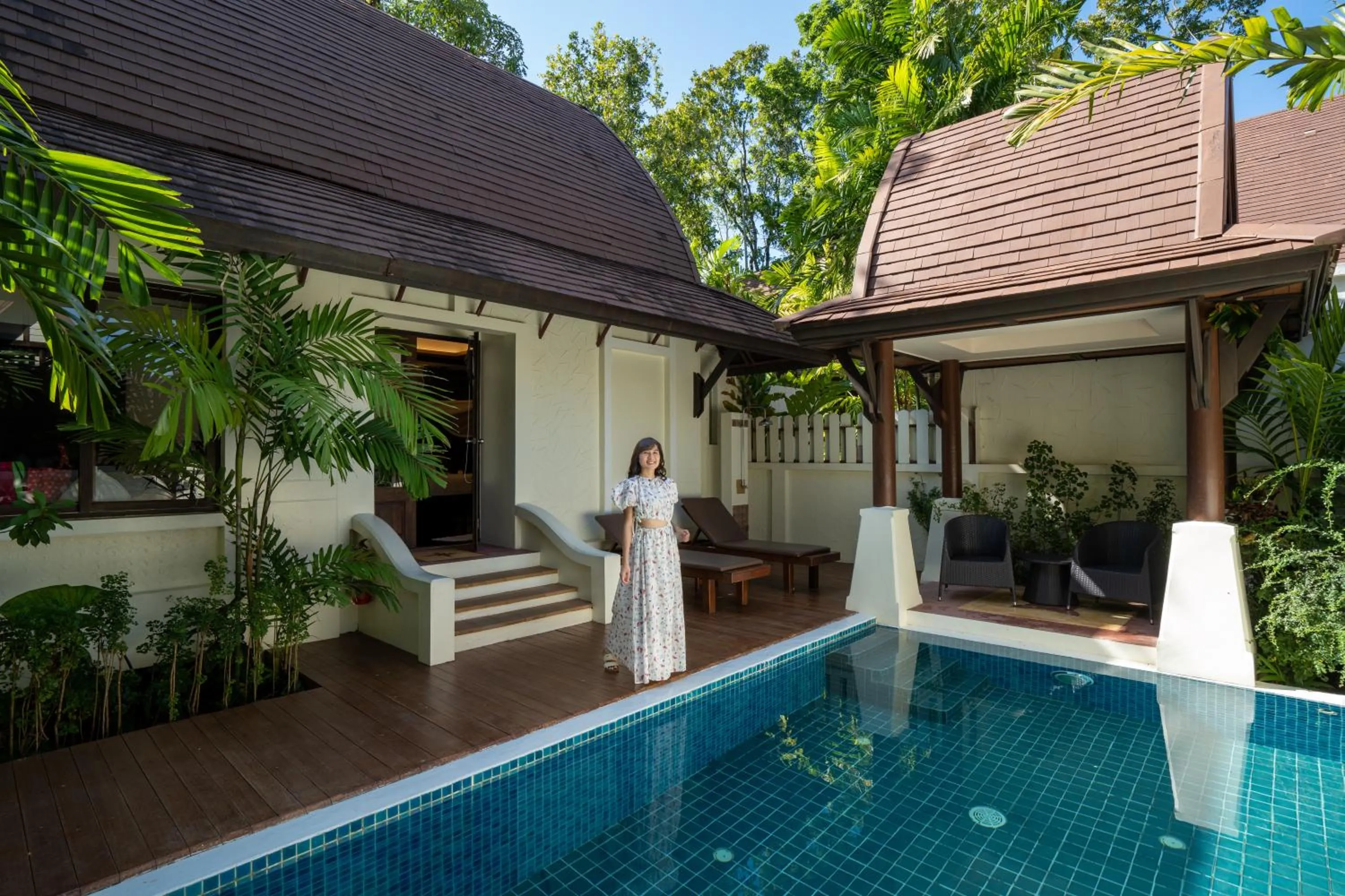 Swimming pool in Barali Beach Resort Koh Chang