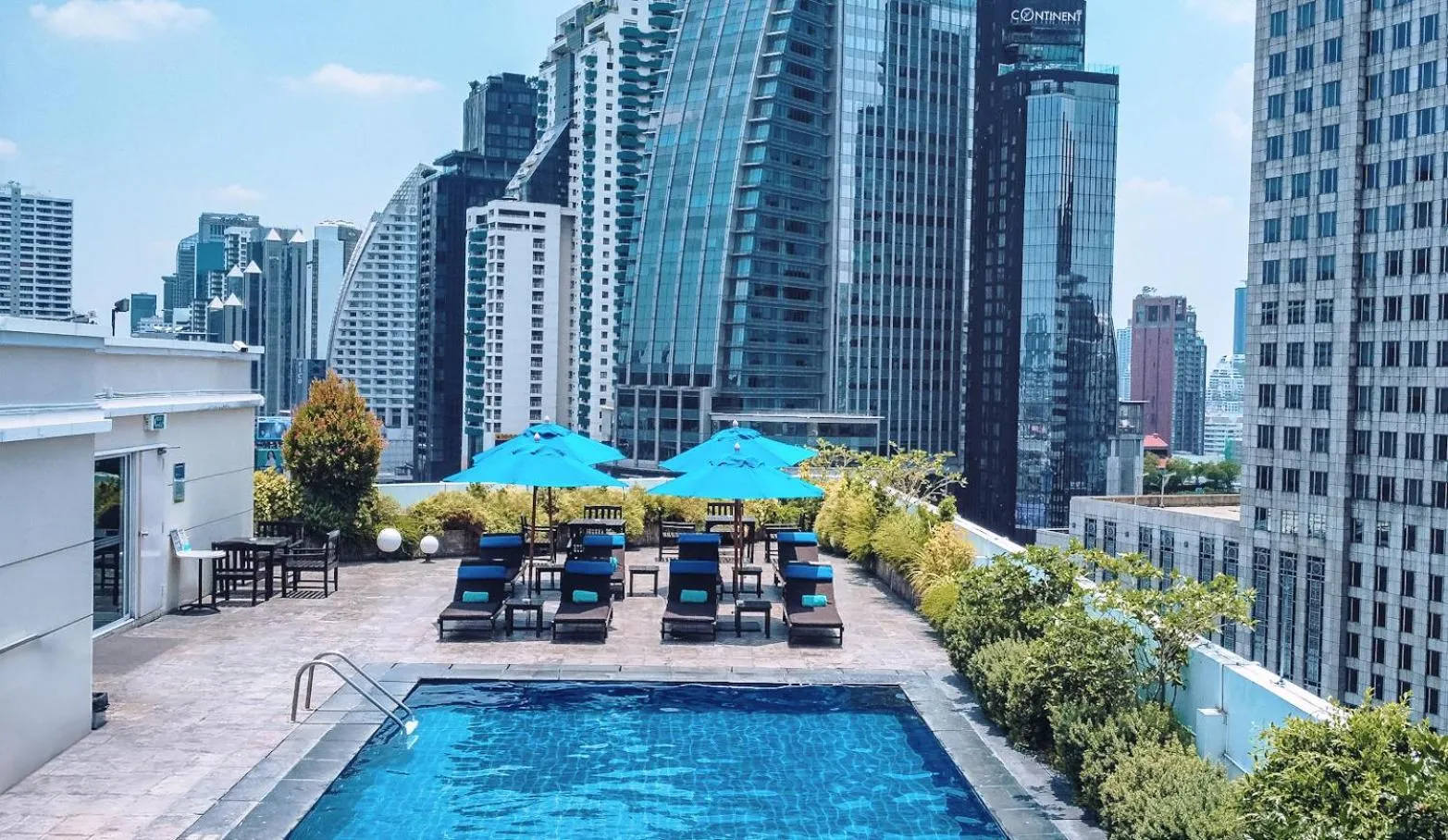 Swimming pool in NH Bangkok Asoke