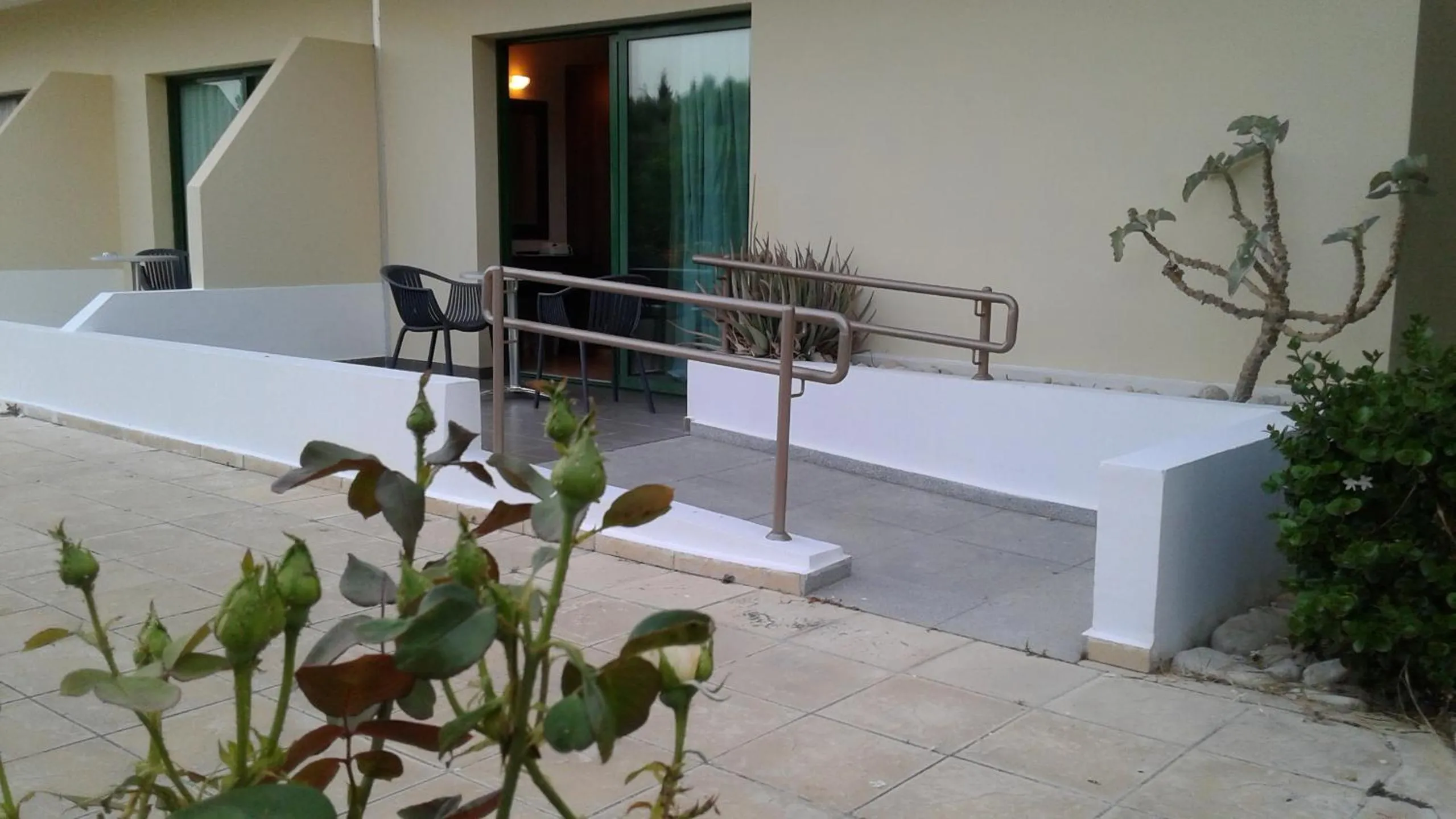 Natura Beach Hotel And Villas