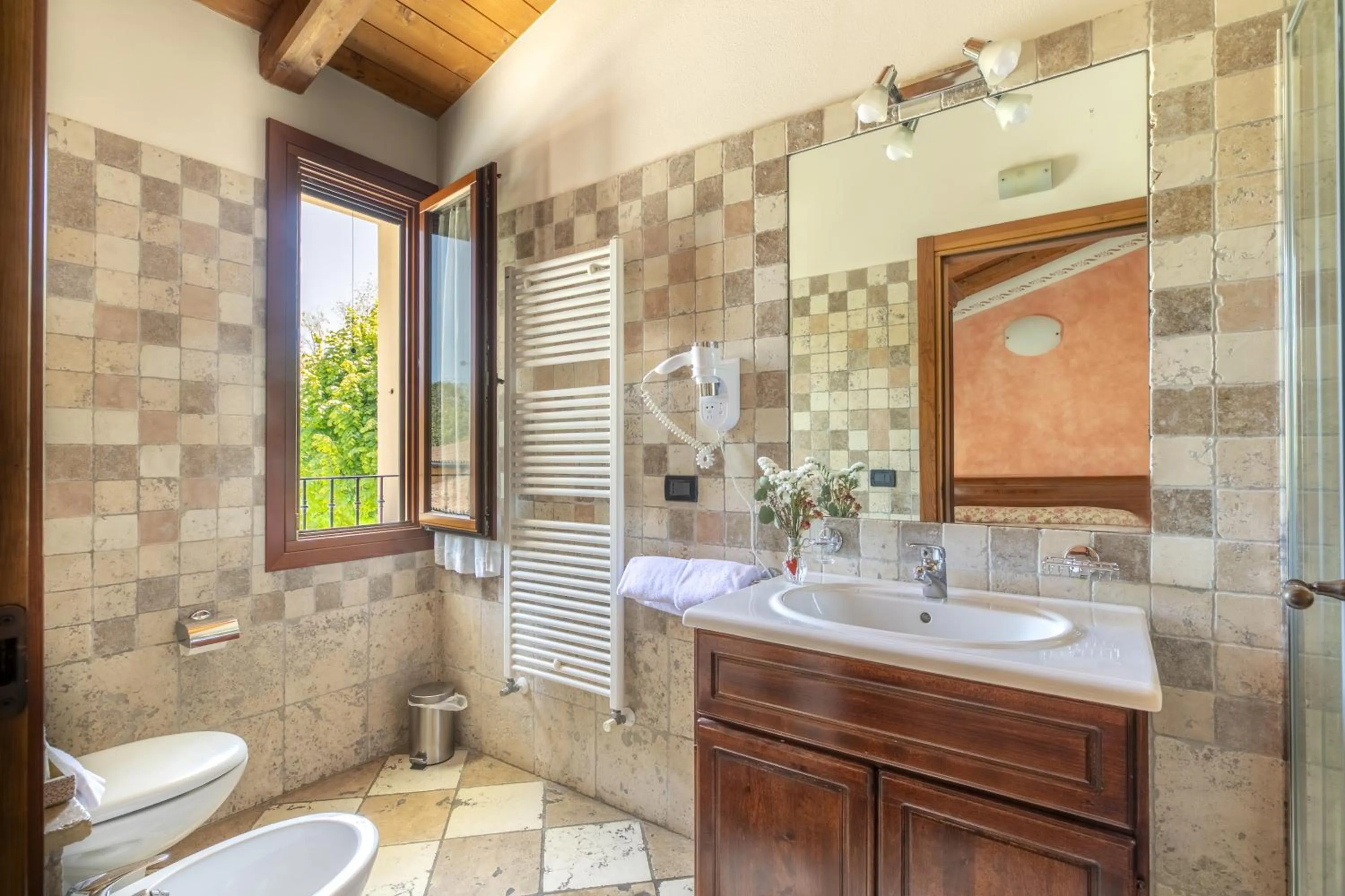 Toilet in Agriturismo Porcaloca