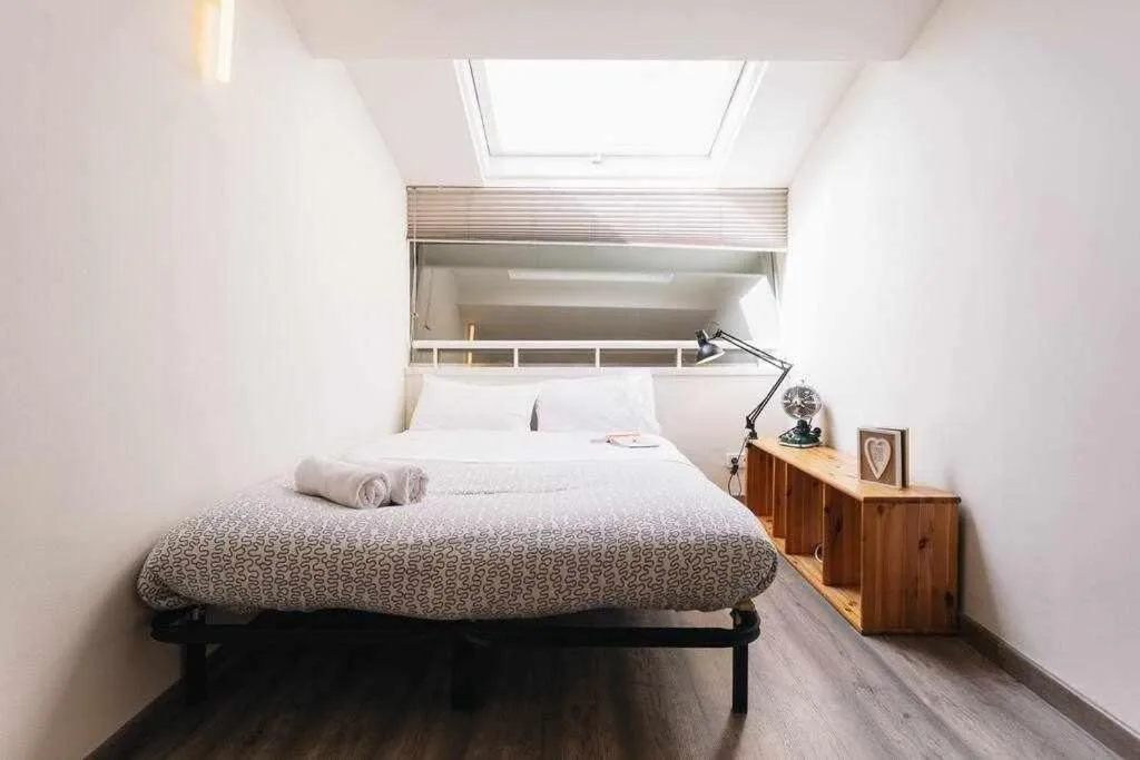 Bed in Sleep & Stay- Luxury top floor apt with terrace