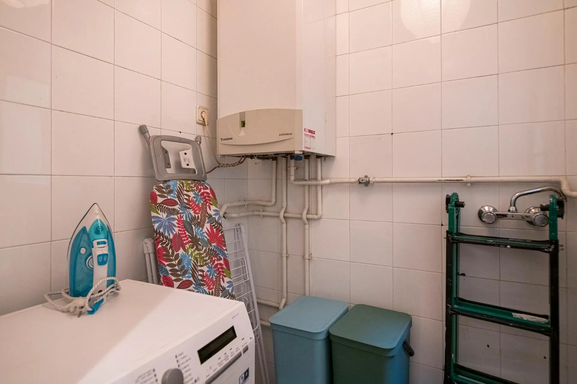 Sleep & Stay- Luxury top floor apt with terrace