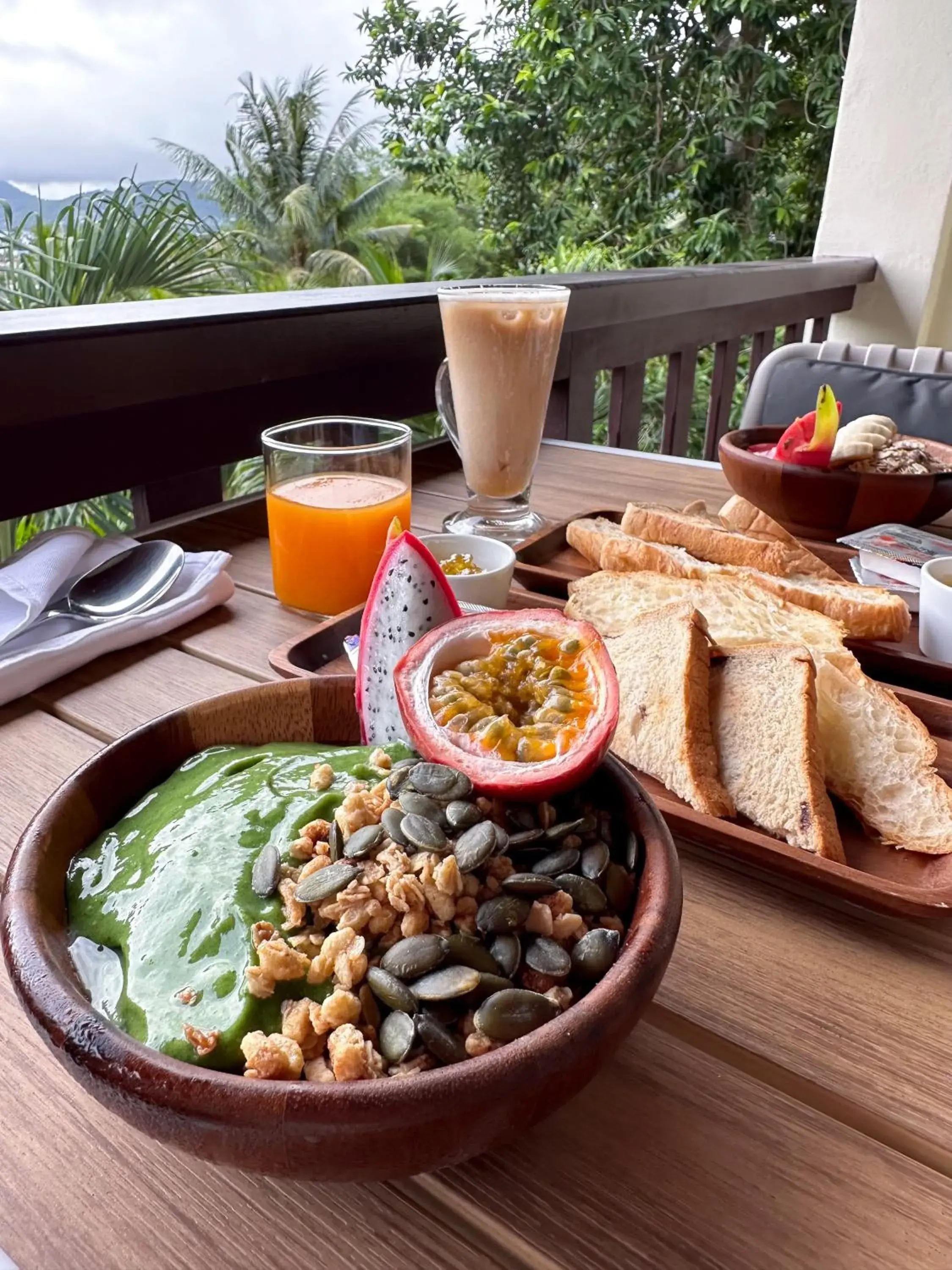 Restaurant/places to eat in Sea Hills Resort Restaurant/places to eat in Sea Hills Resort