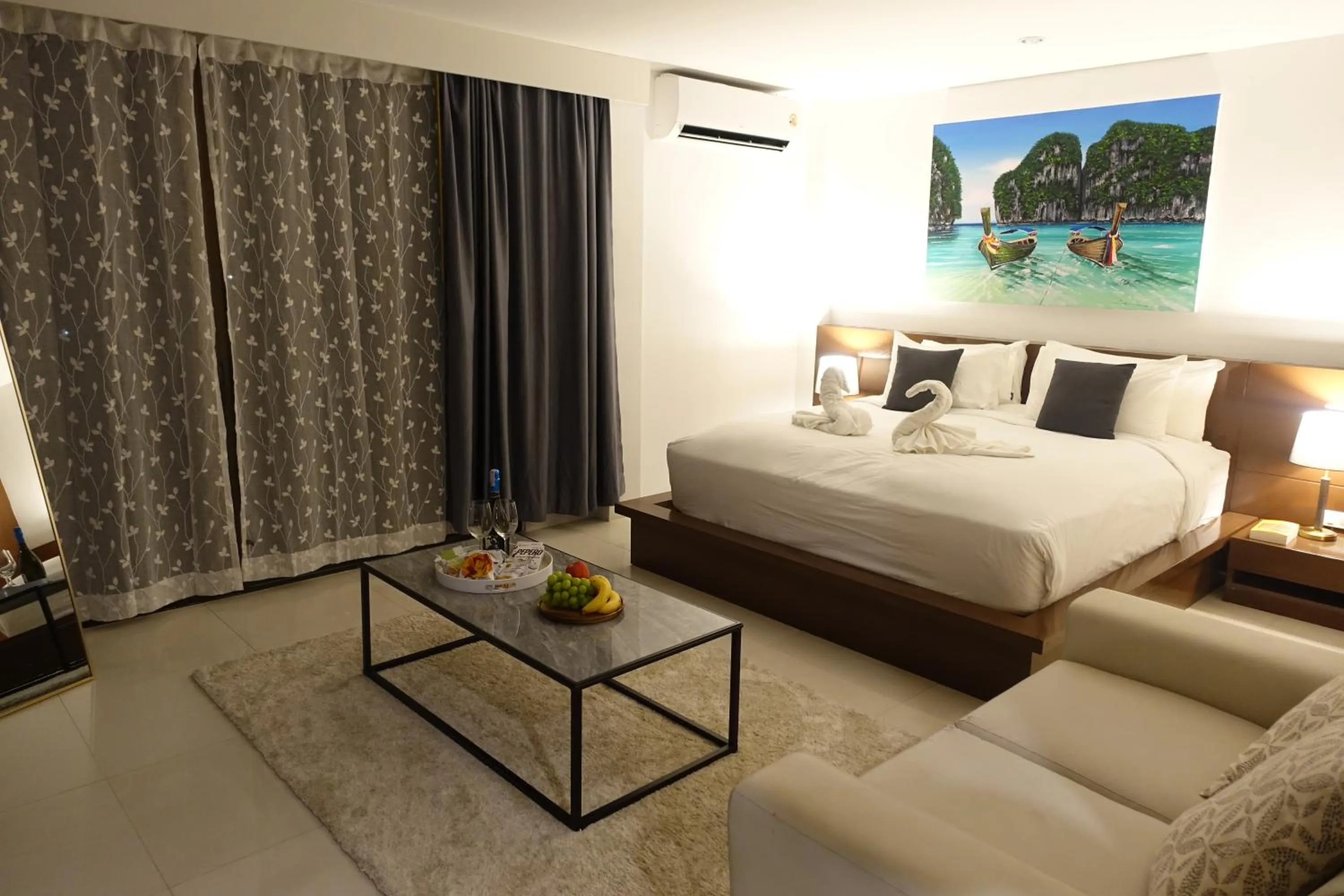 Bed in Sea Hills Resort