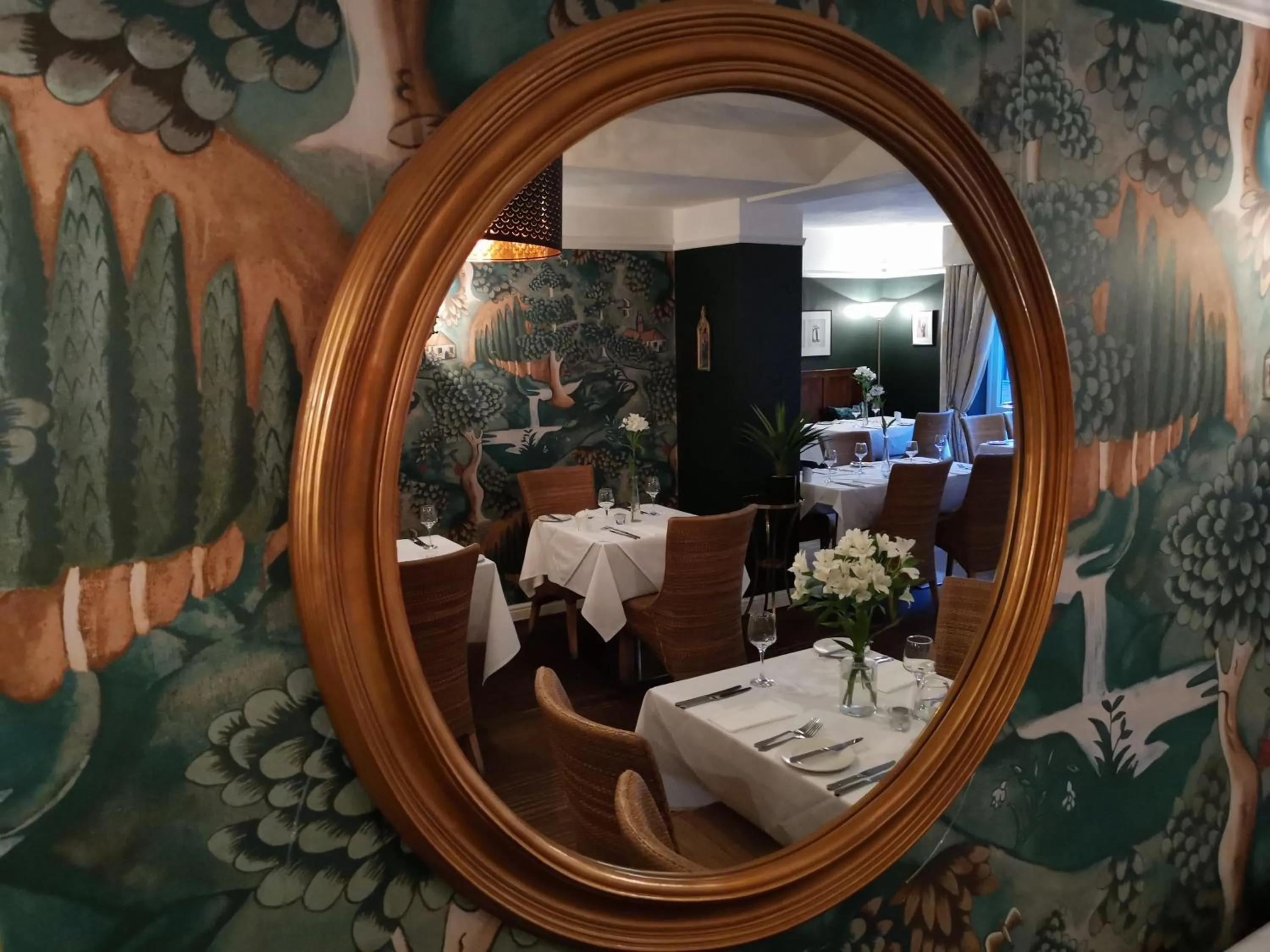 Dining area in Tower Hotel