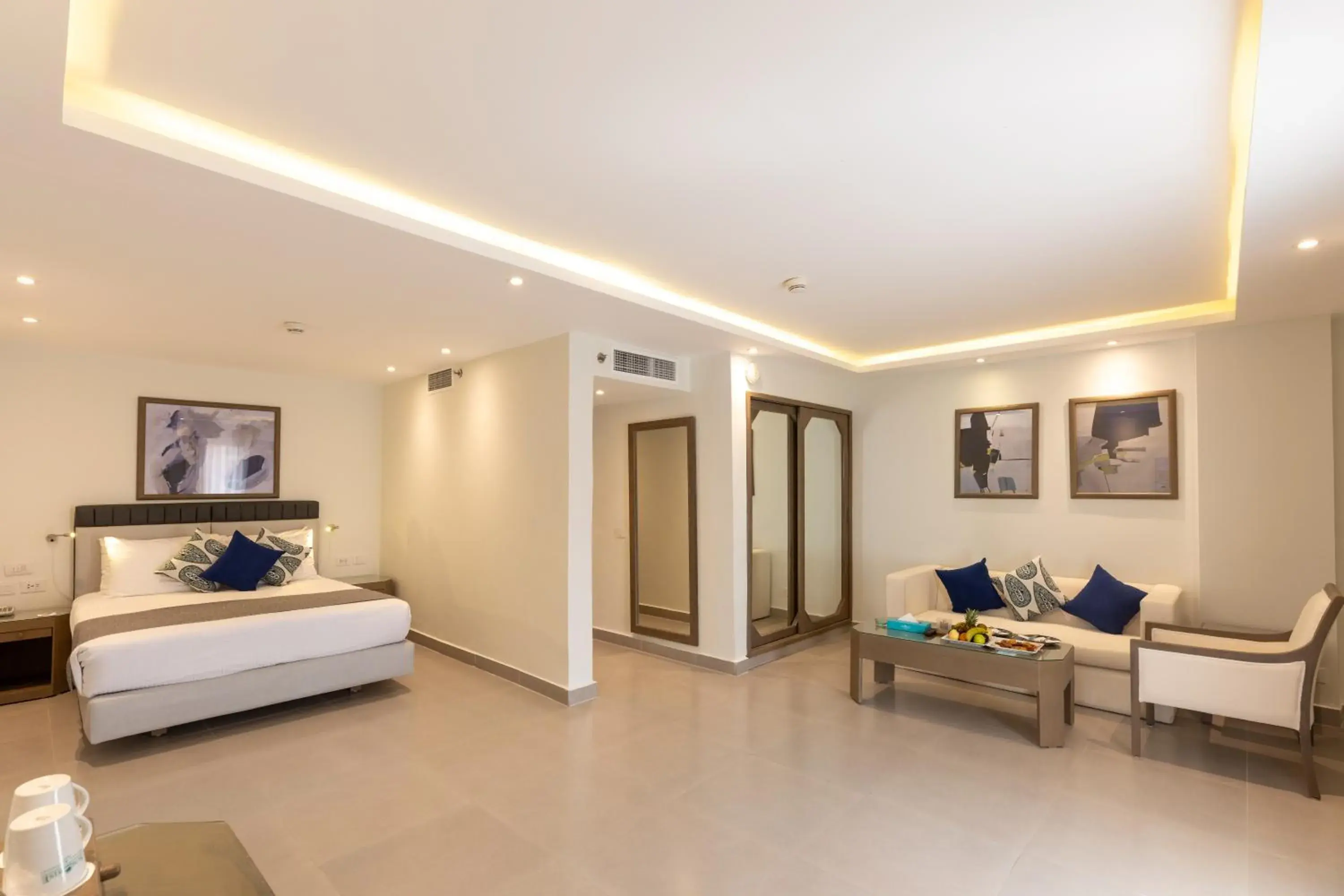 Junior Suite in Sunrise Holidays Resort -Adults Only Junior Suite in Sunrise Holidays Resort -Adults Only