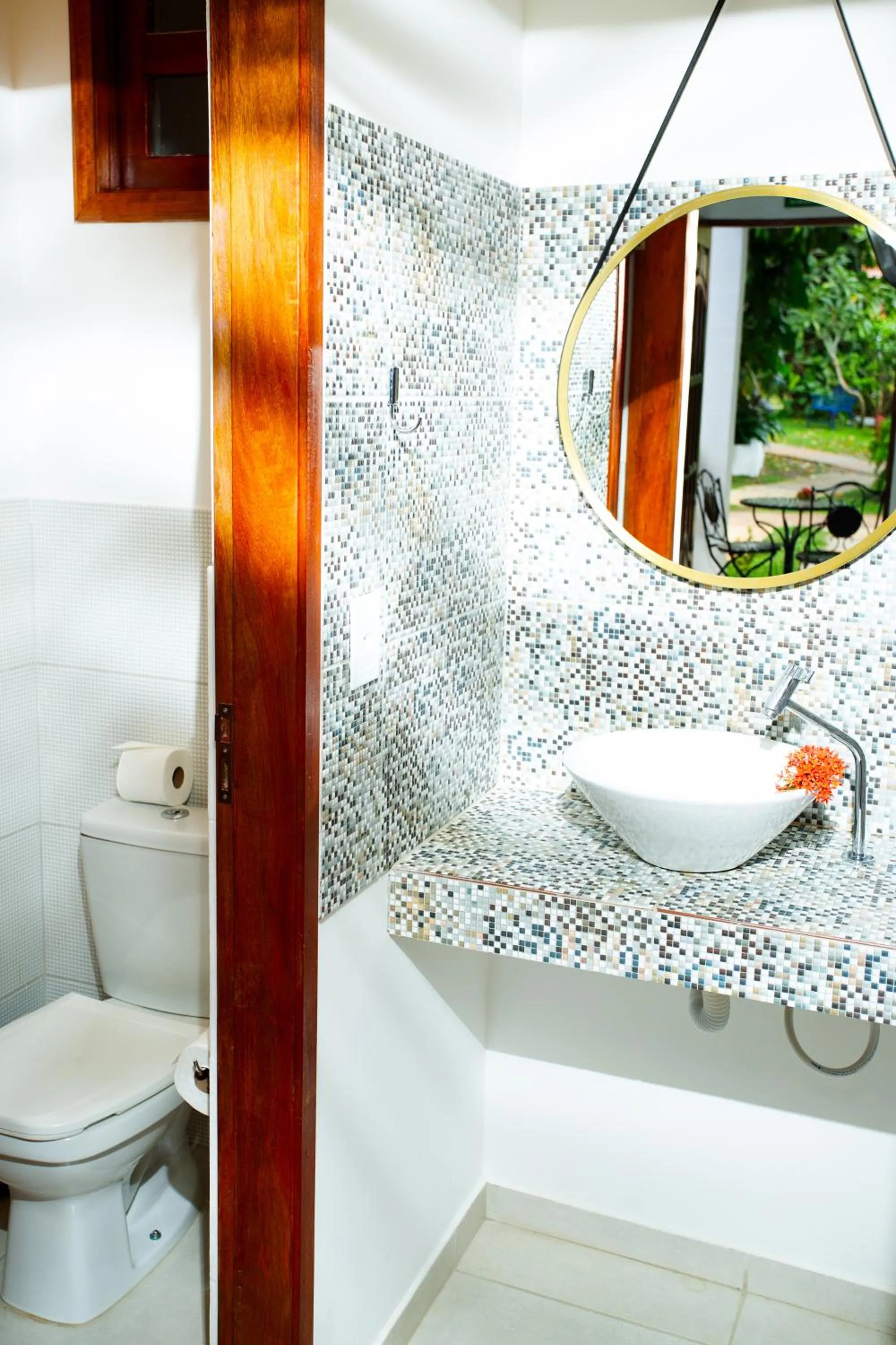 Toilet in Pousada Villa Caju