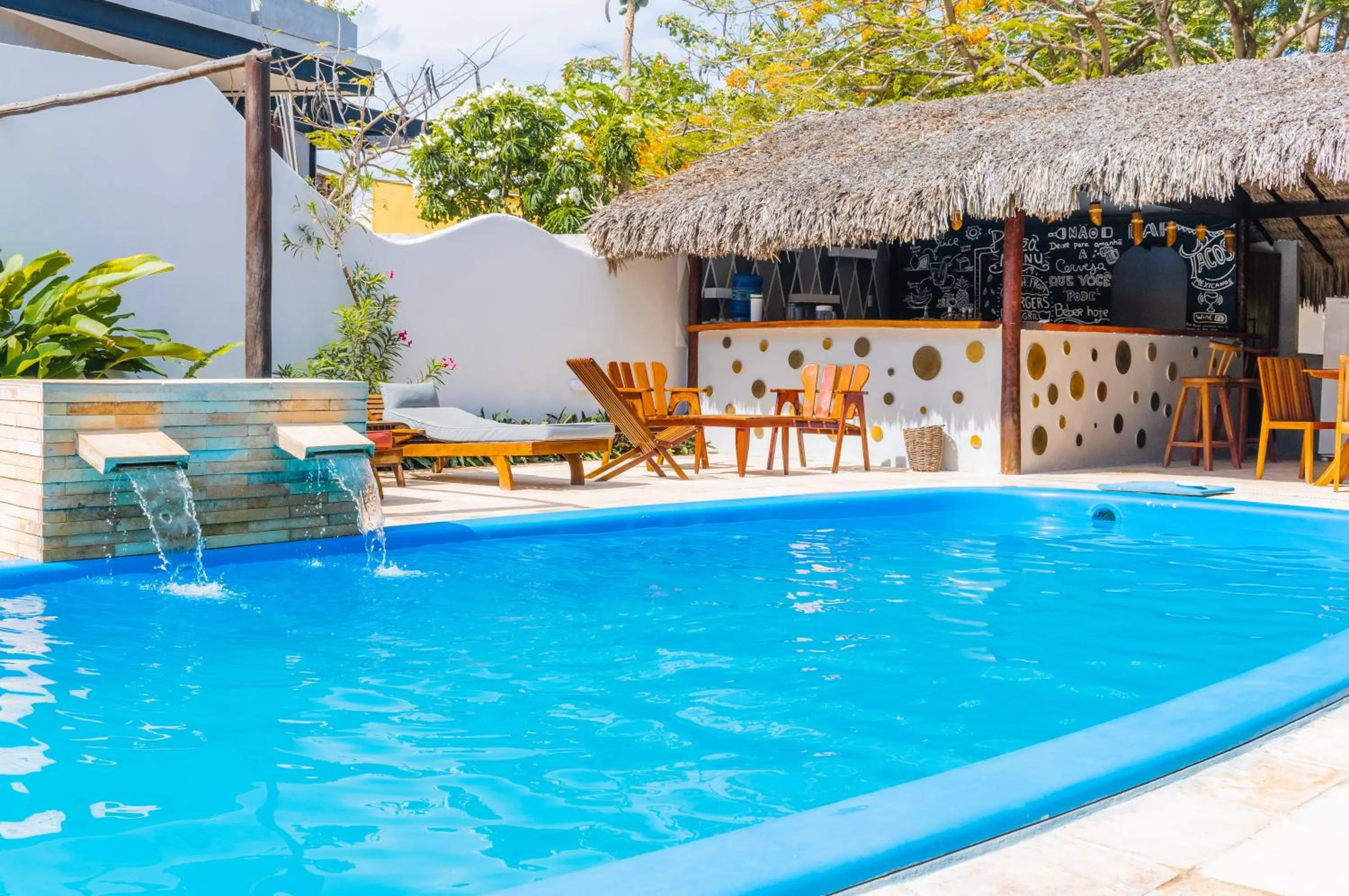 Swimming pool in Pousada Villa Caju