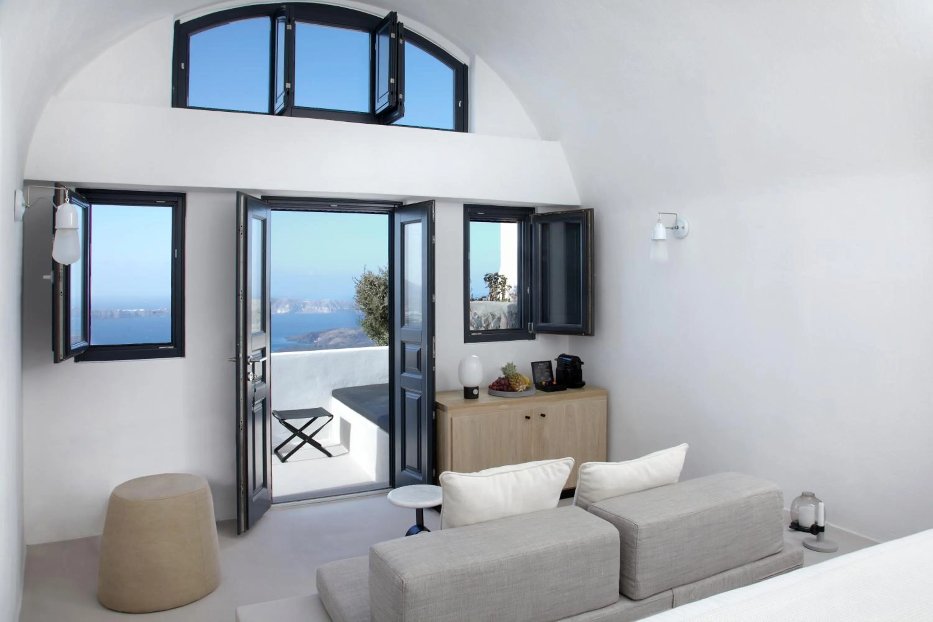 TV and multimedia in Honeymoon Petra Villas