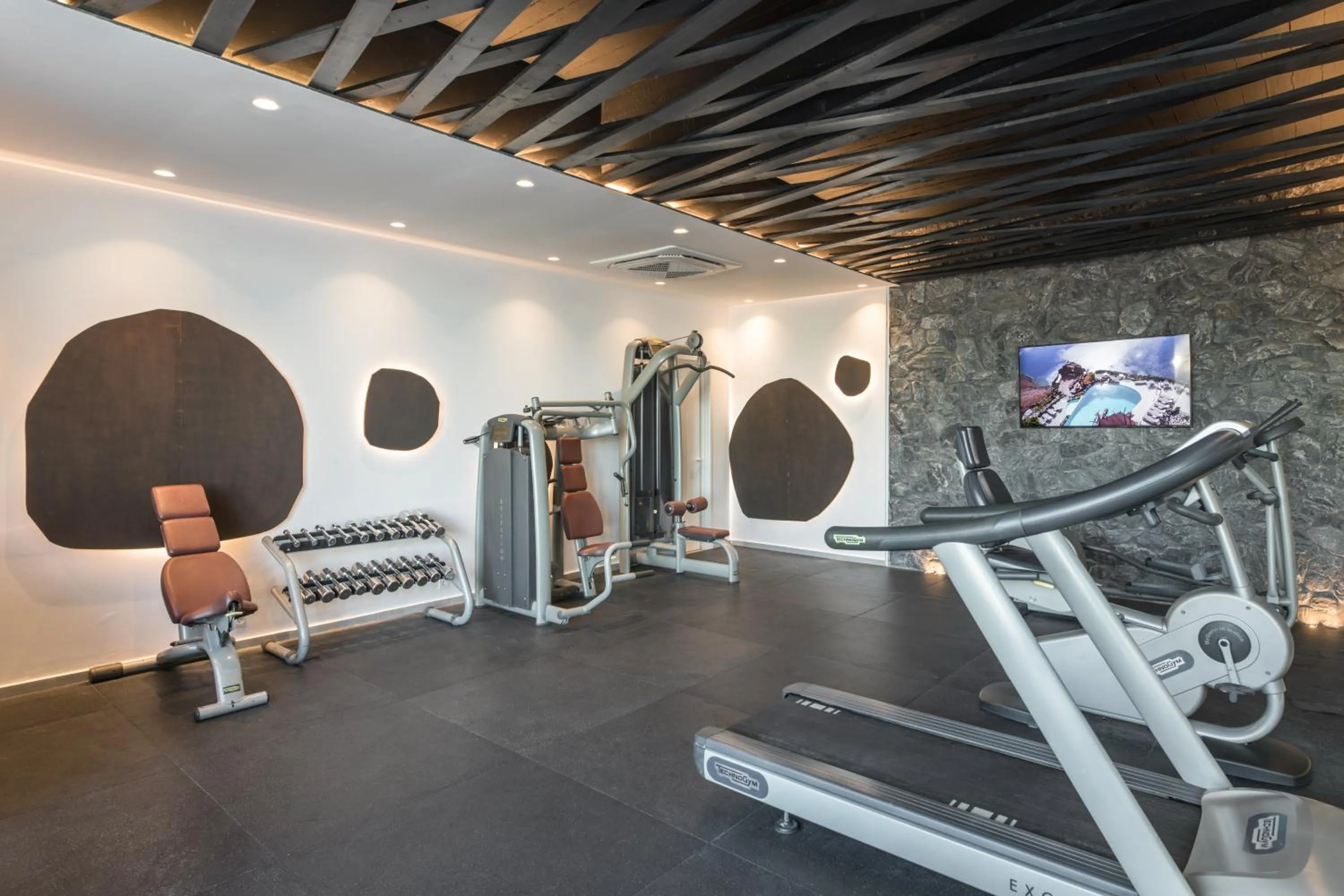 Fitness centre/facilities in Honeymoon Petra Villas