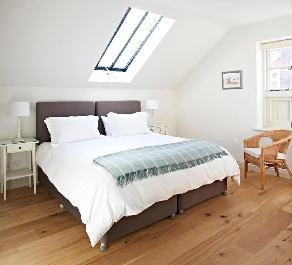 Bedroom, Bed in Manor Farm Courtyard Cottages