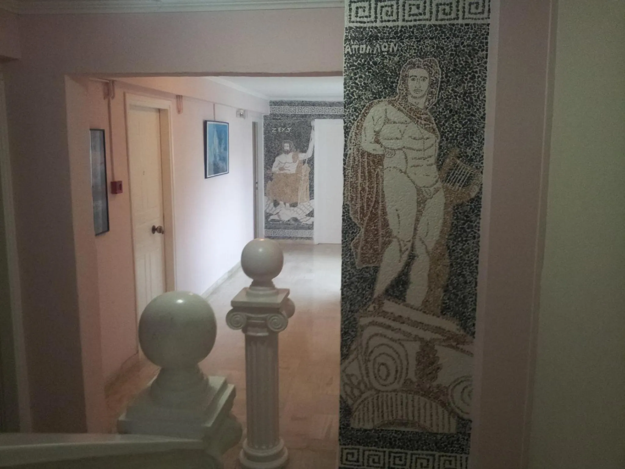 Decorative detail in Hotel Apollon