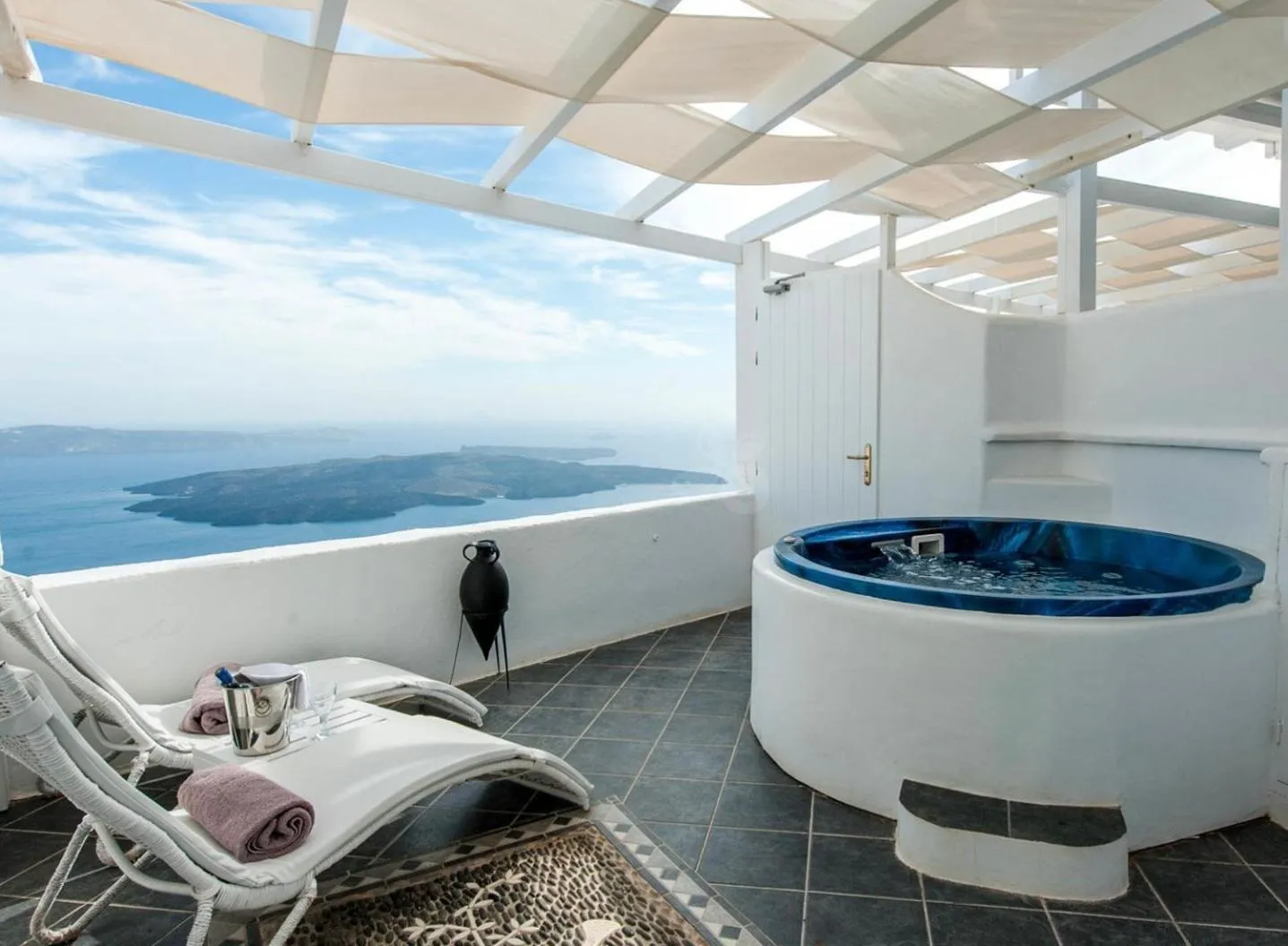 Open Air Bath in Aeolos Art & Eco Suites Adults Only