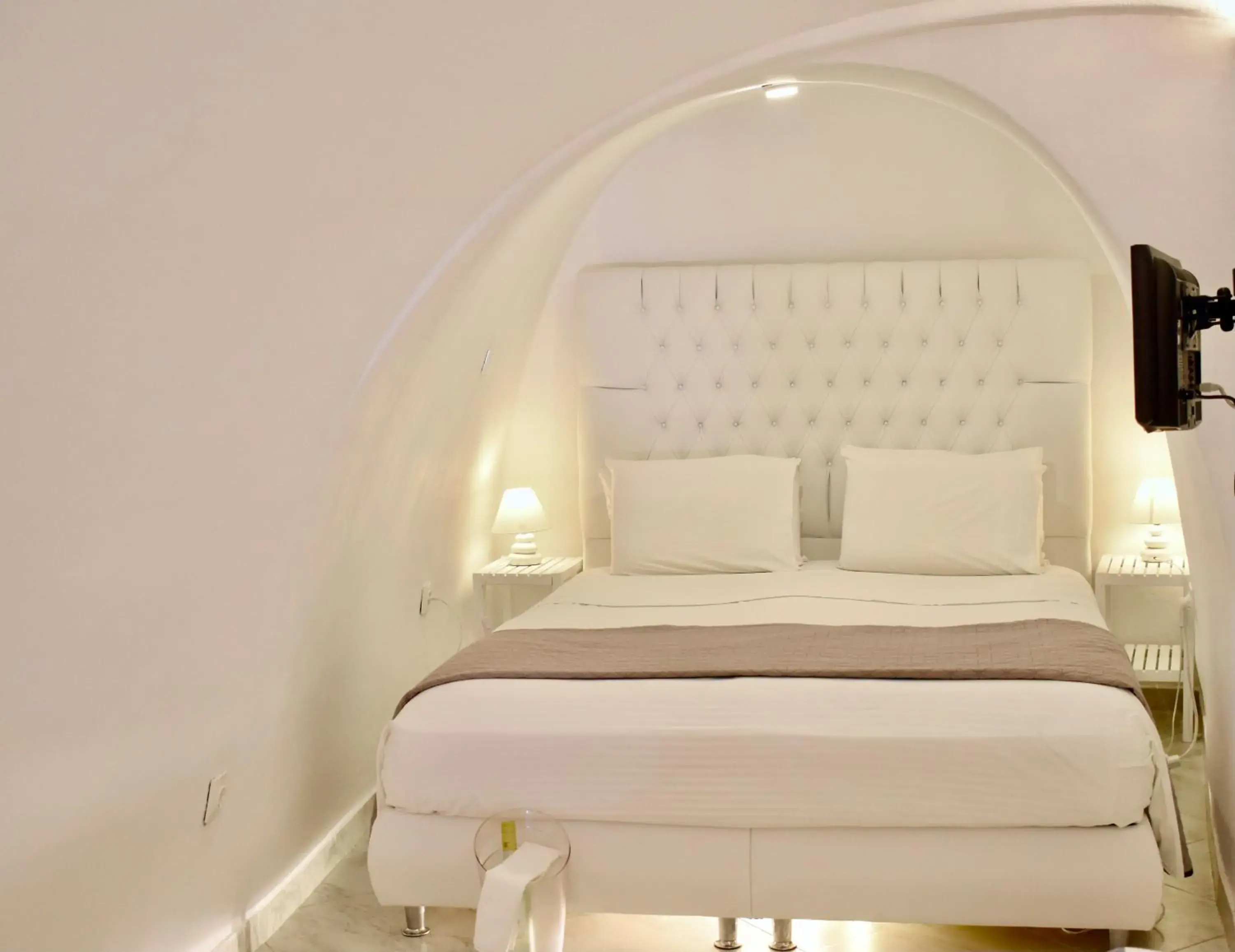 Calypso Junior Loft Studio with Indoor Jetted Tub in Aeolos Art & Eco Suites Adults Only Calypso Junior Loft Studio with Indoor Jetted Tub in Aeolos Art & Eco Suites Adults Only