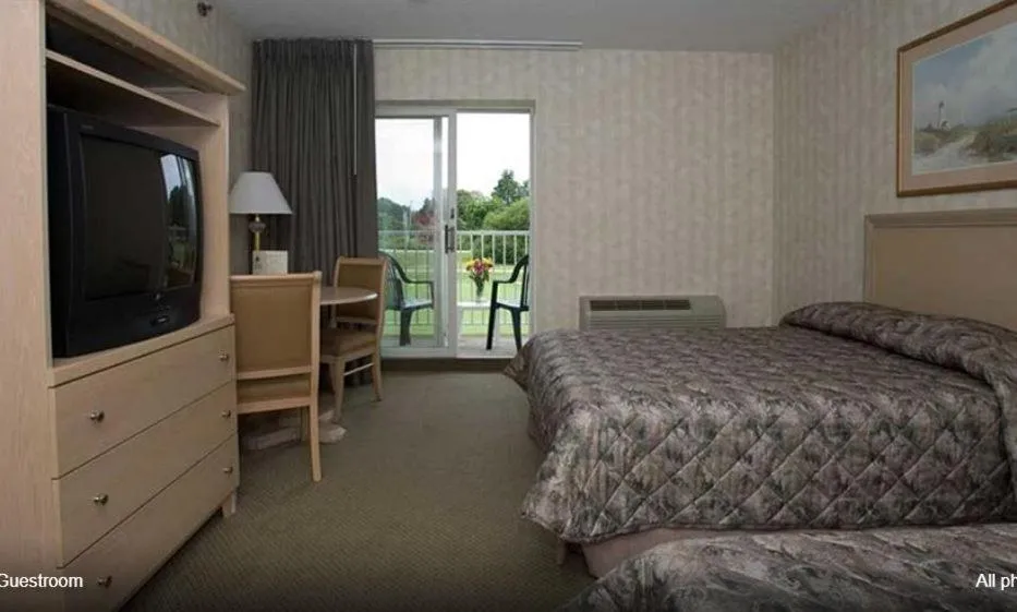 Bed in Winnapaug Inn