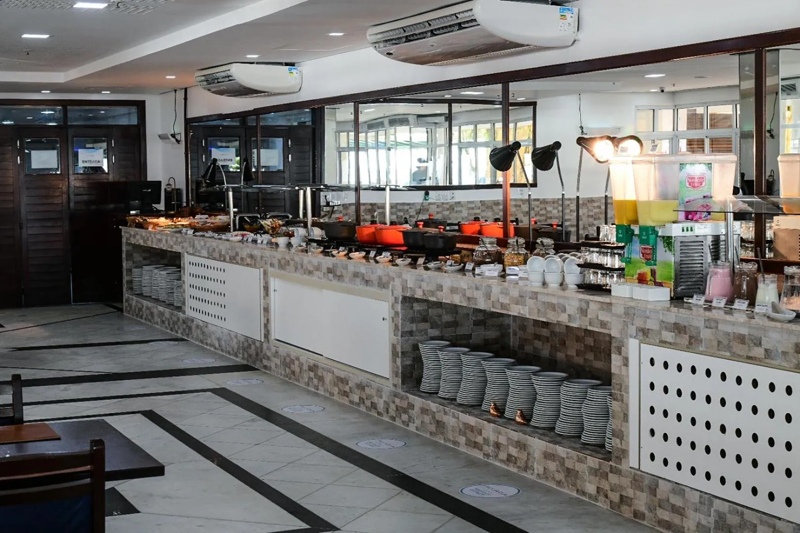 Restaurant/places to eat in Aquaria Natal Hotel